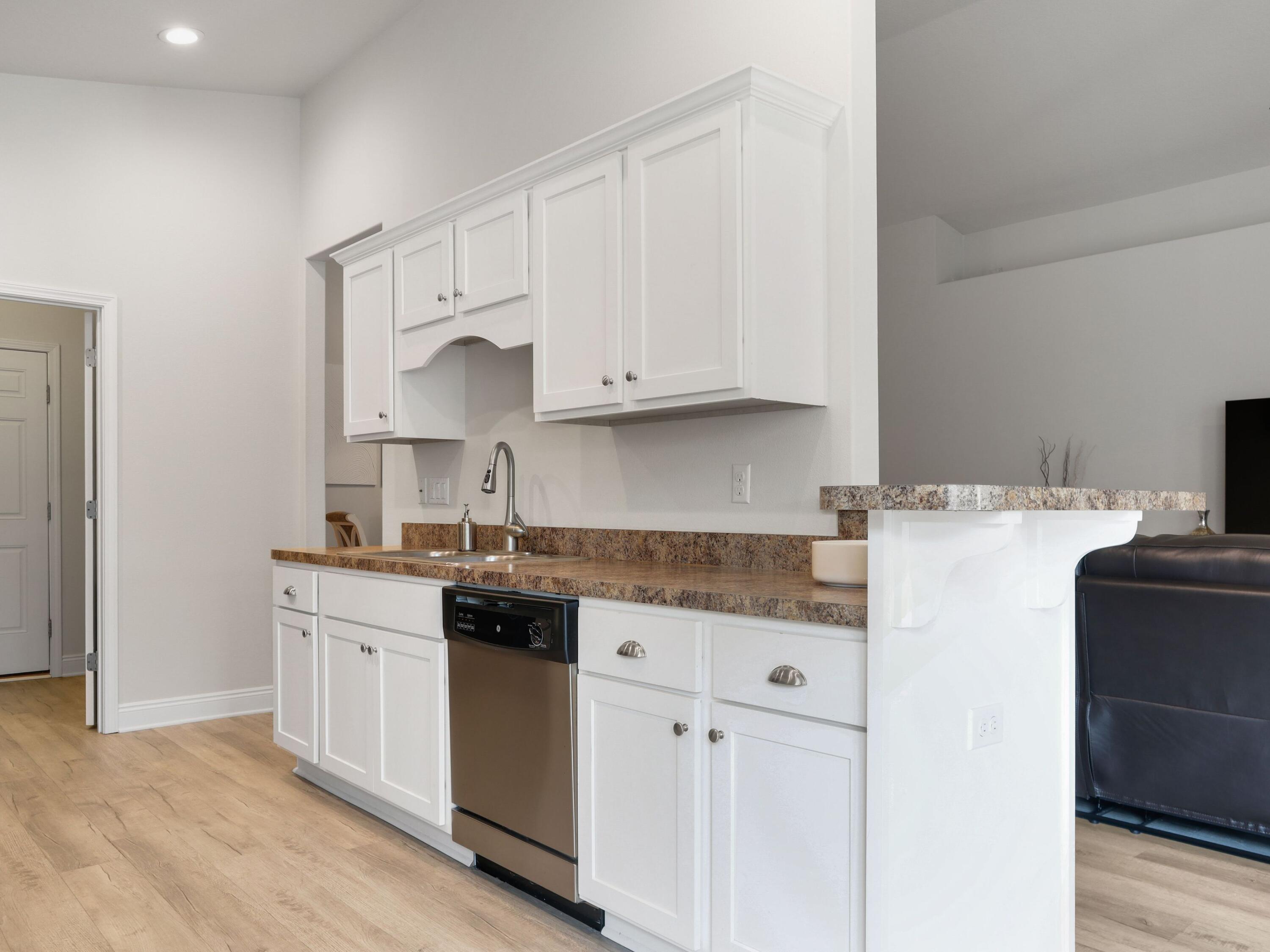 LAFAYETTE CREEK LANDING - Residential