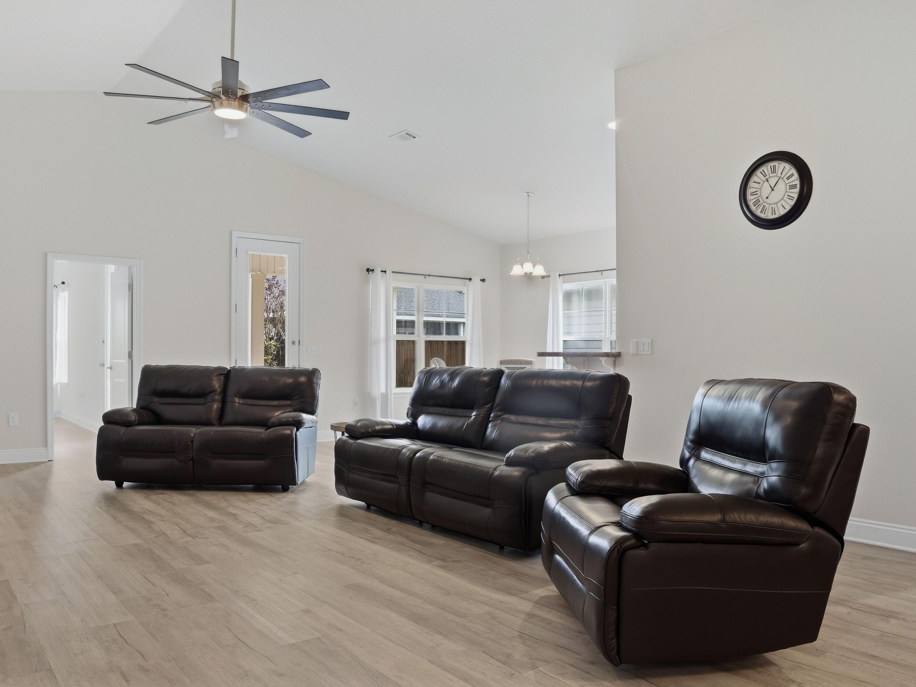 LAFAYETTE CREEK LANDING - Residential