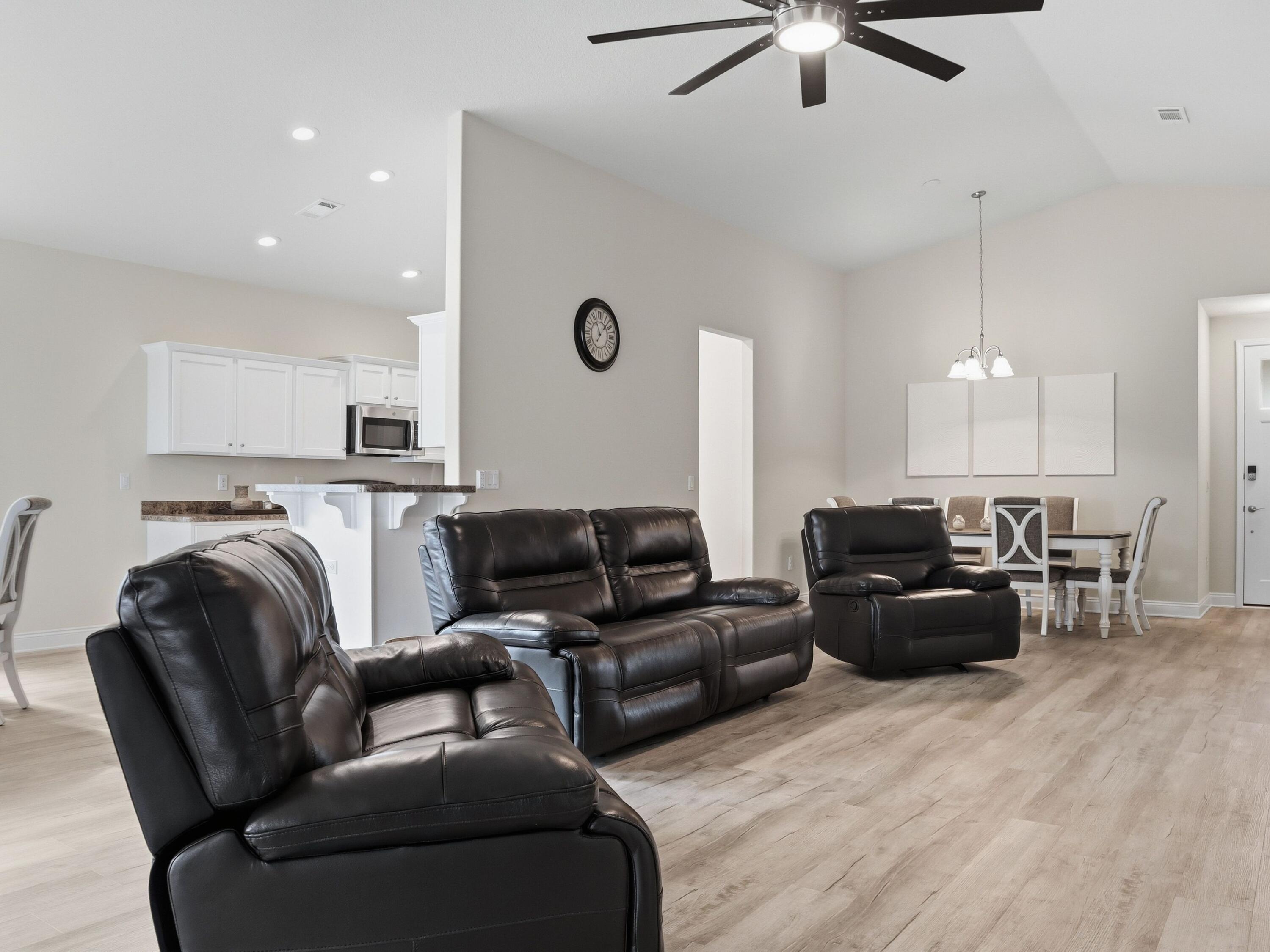 LAFAYETTE CREEK LANDING - Residential