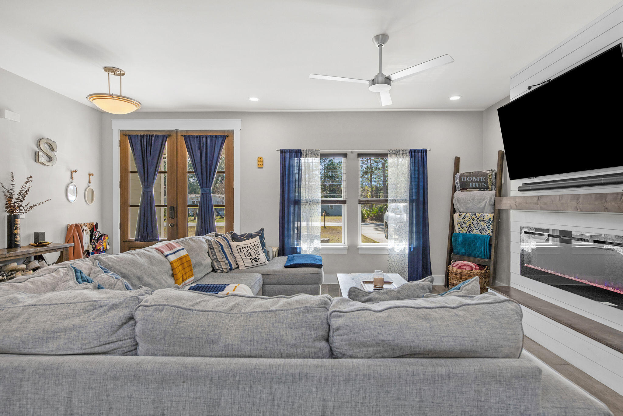 NAVARRE S/D 1ST ADDN - Residential