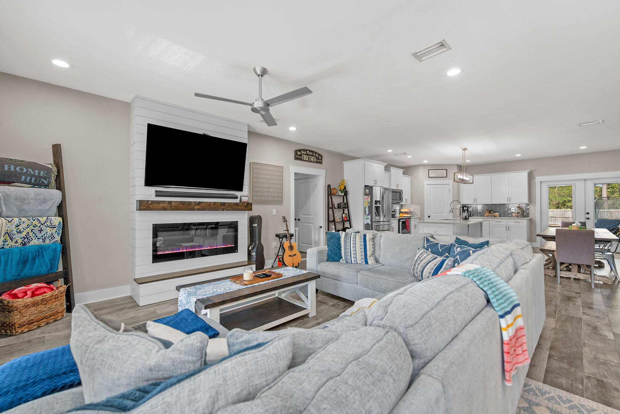 NAVARRE S/D 1ST ADDN - Residential