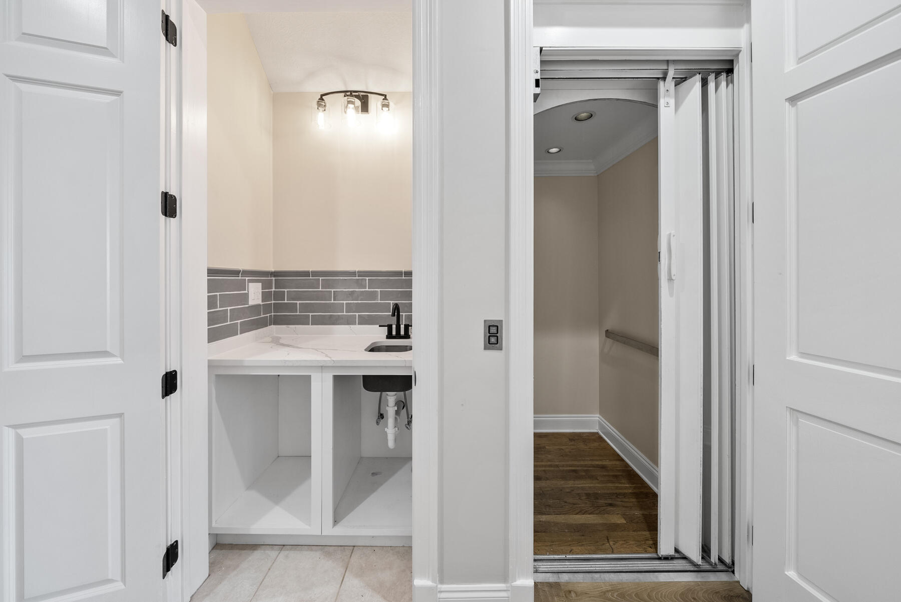 NO RECORDED SUBDIVISION - Residential