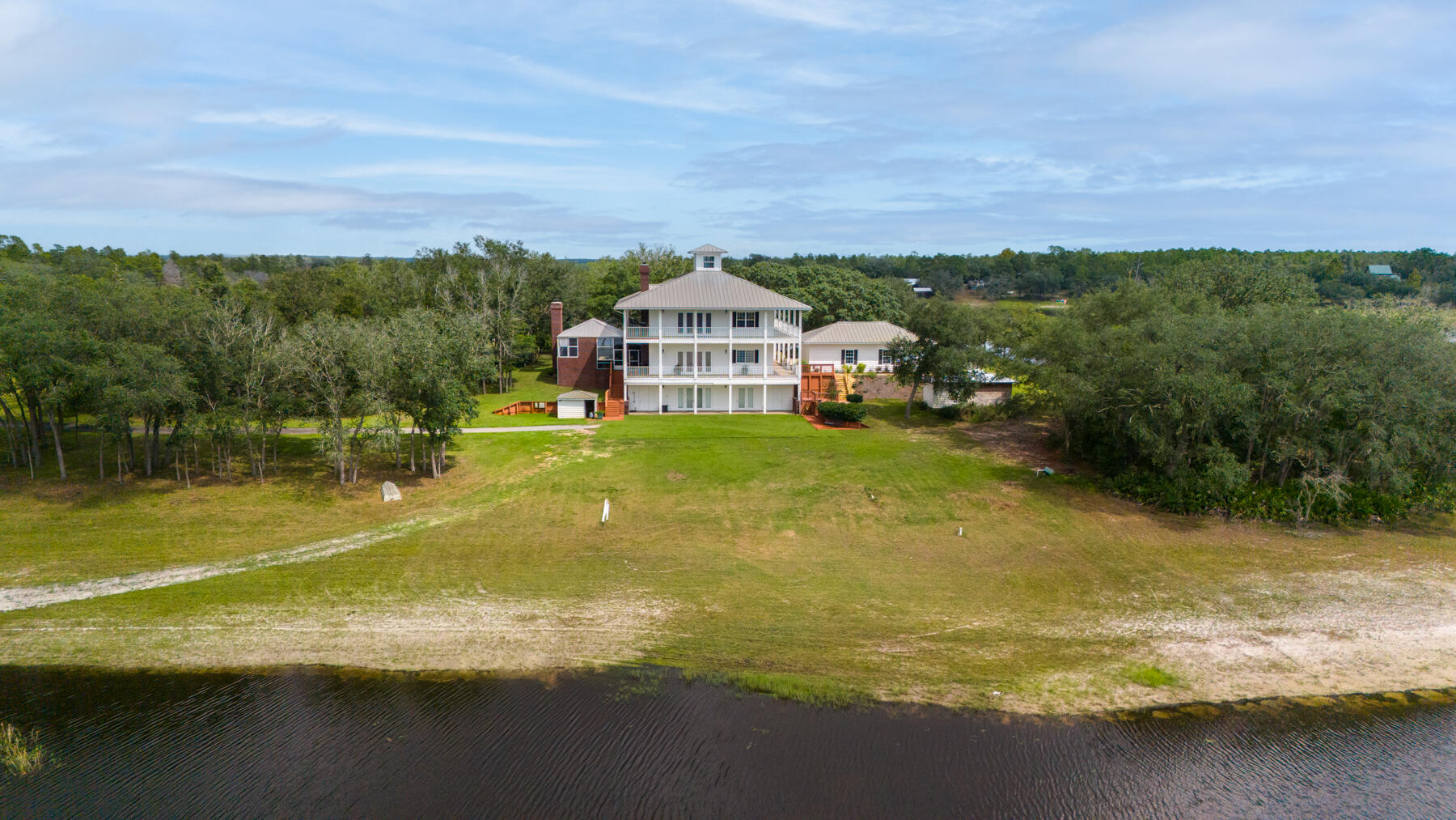 NO RECORDED SUBDIVISION - Residential