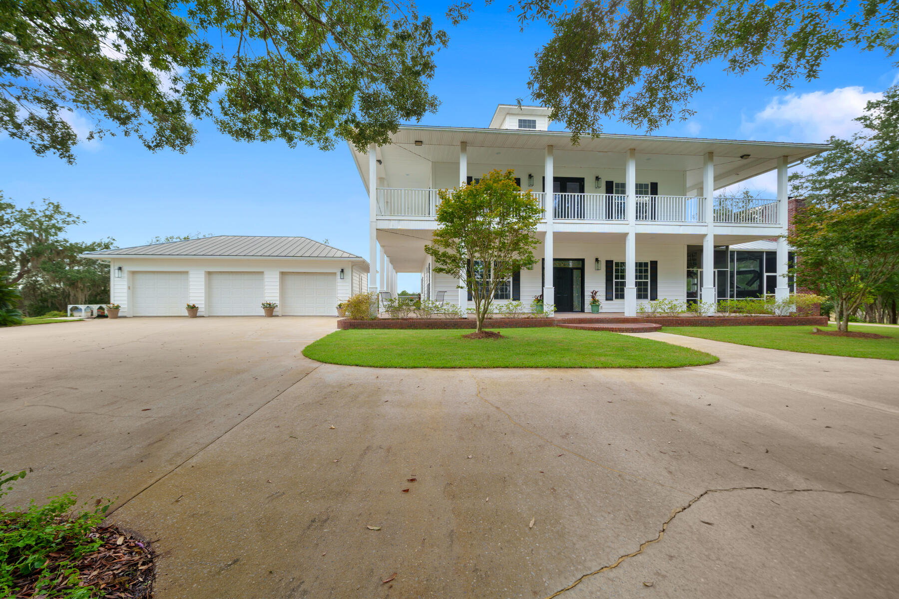 NO RECORDED SUBDIVISION - Residential