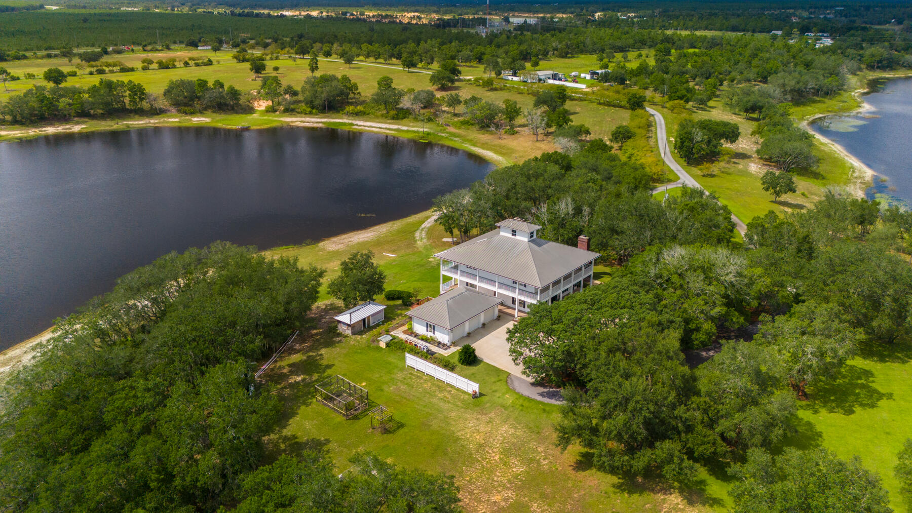 NO RECORDED SUBDIVISION - Residential