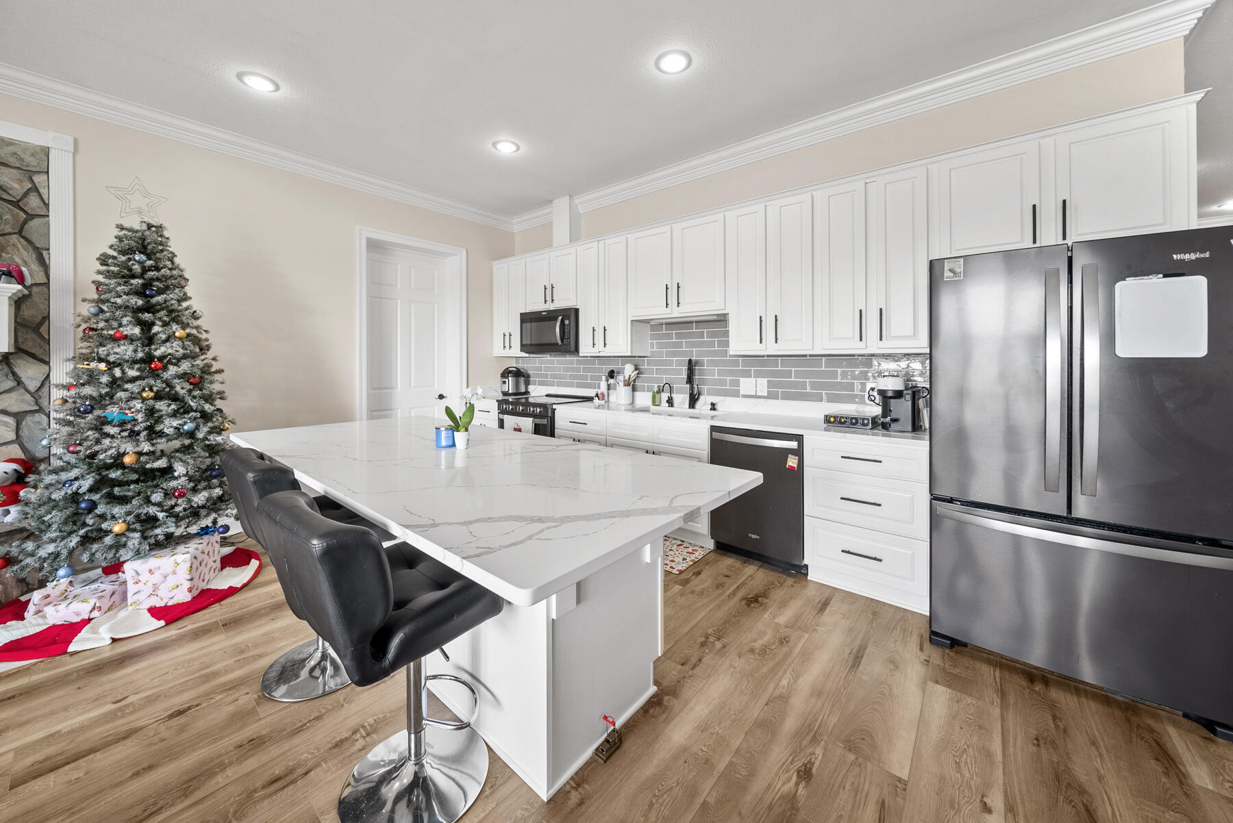 NO RECORDED SUBDIVISION - Residential