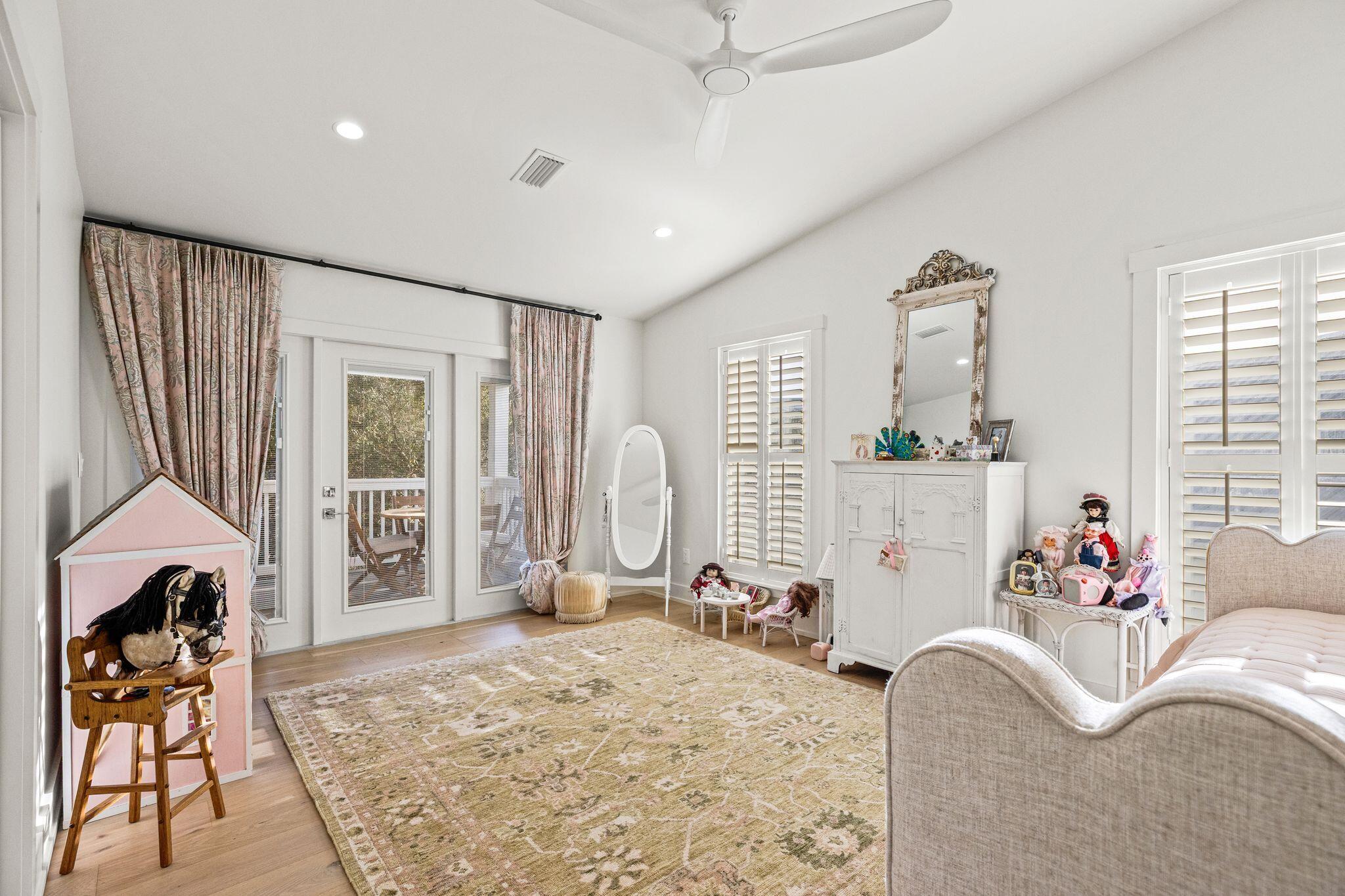 SAND CLIFFS - Residential