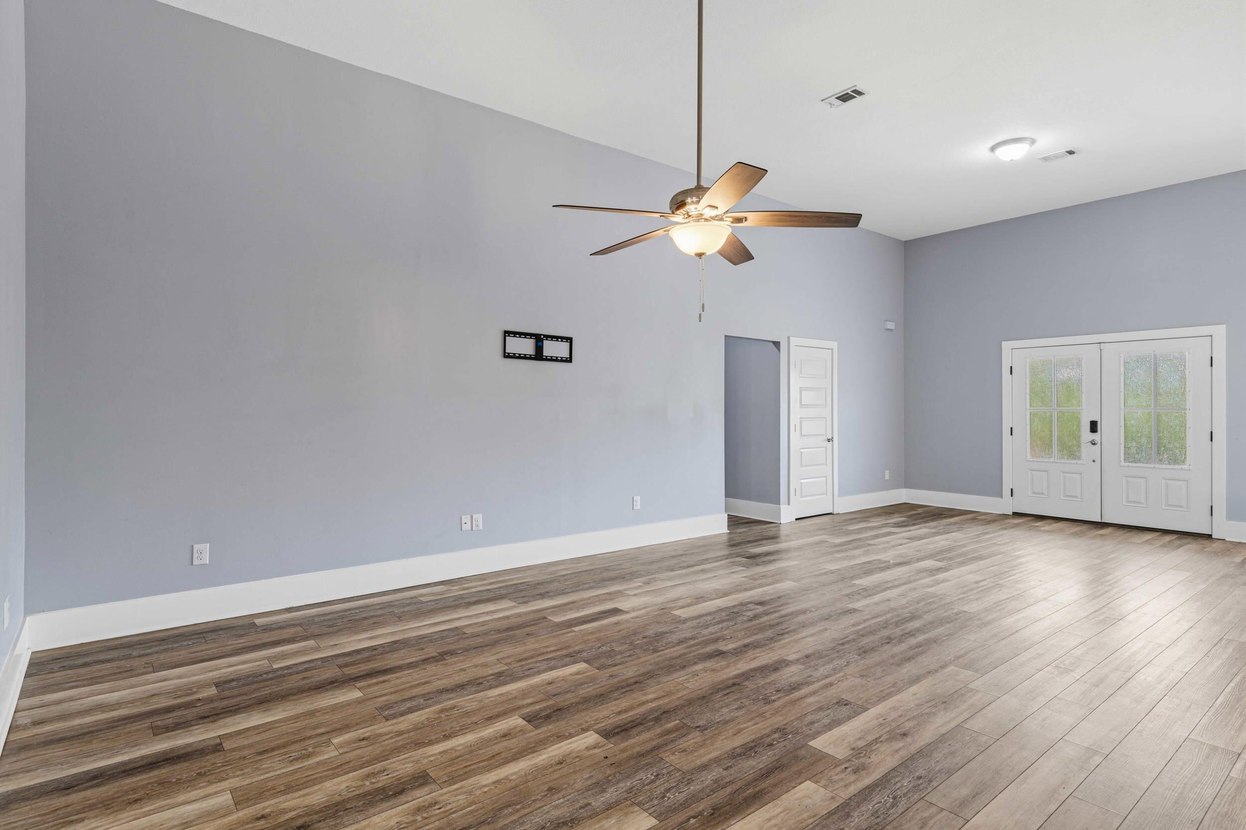 LAKE ARTHUR ESTATES - Residential