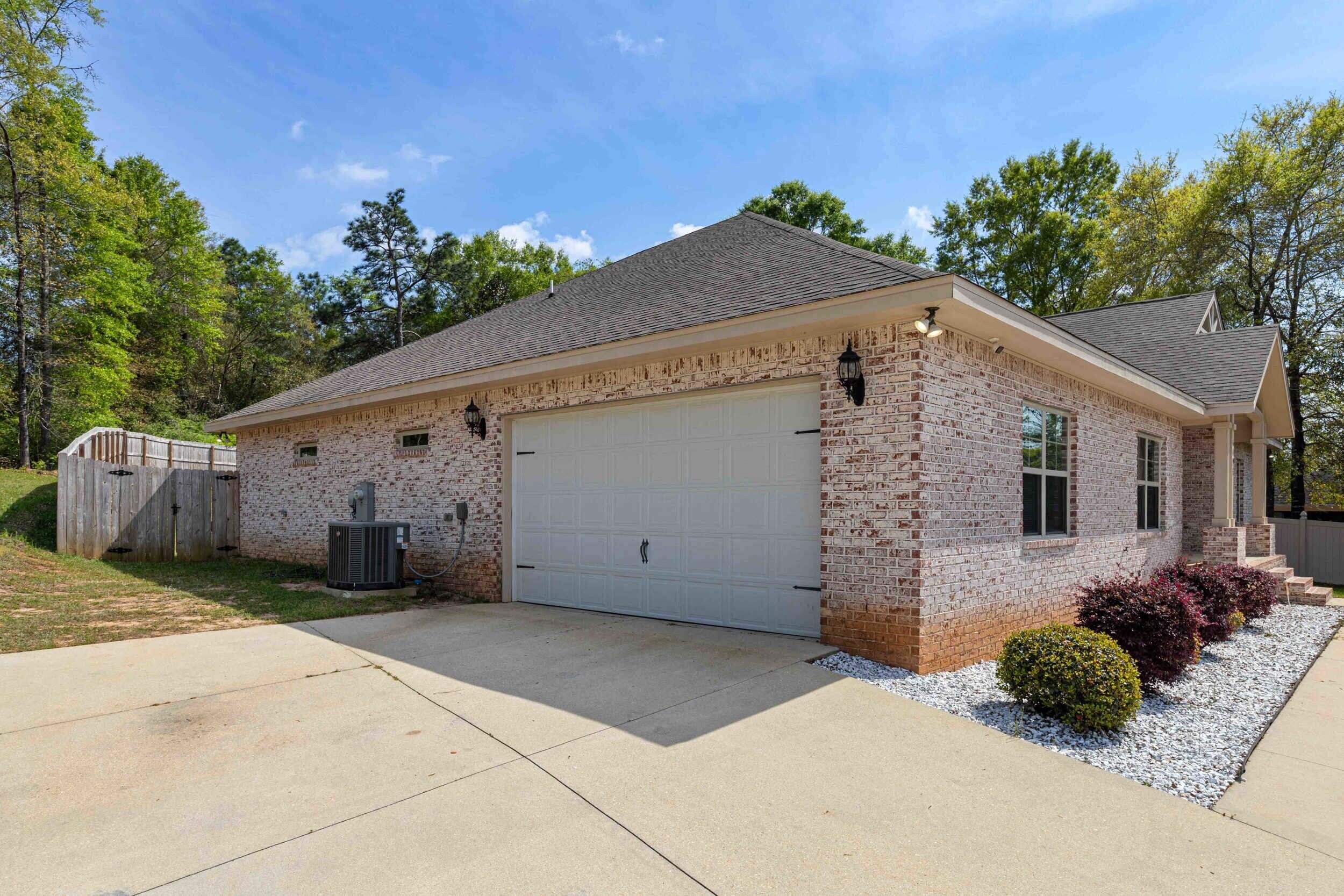 LAKE ARTHUR ESTATES - Residential