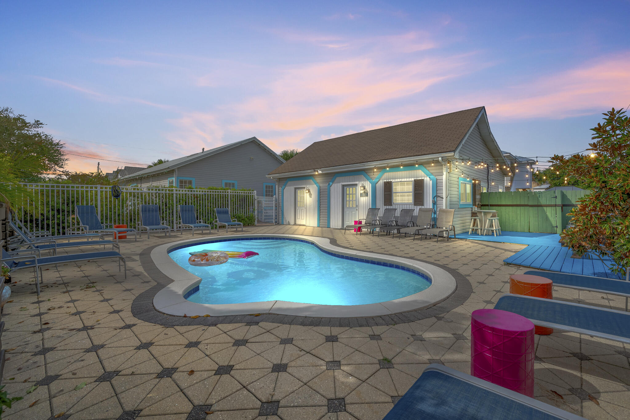 CRYSTAL BEACH - Residential