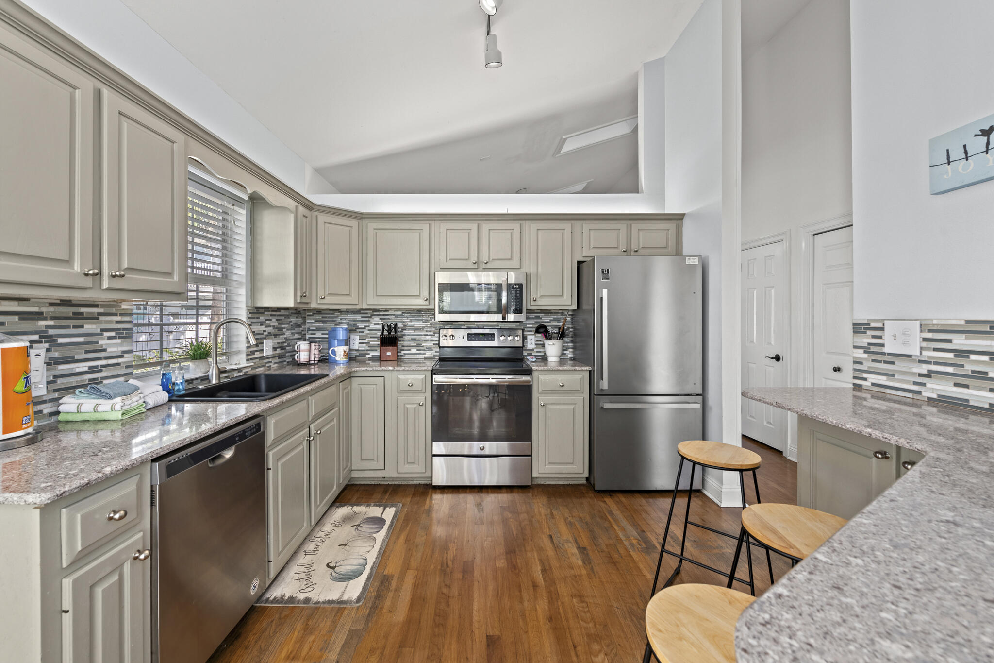 CRYSTAL BEACH - Residential