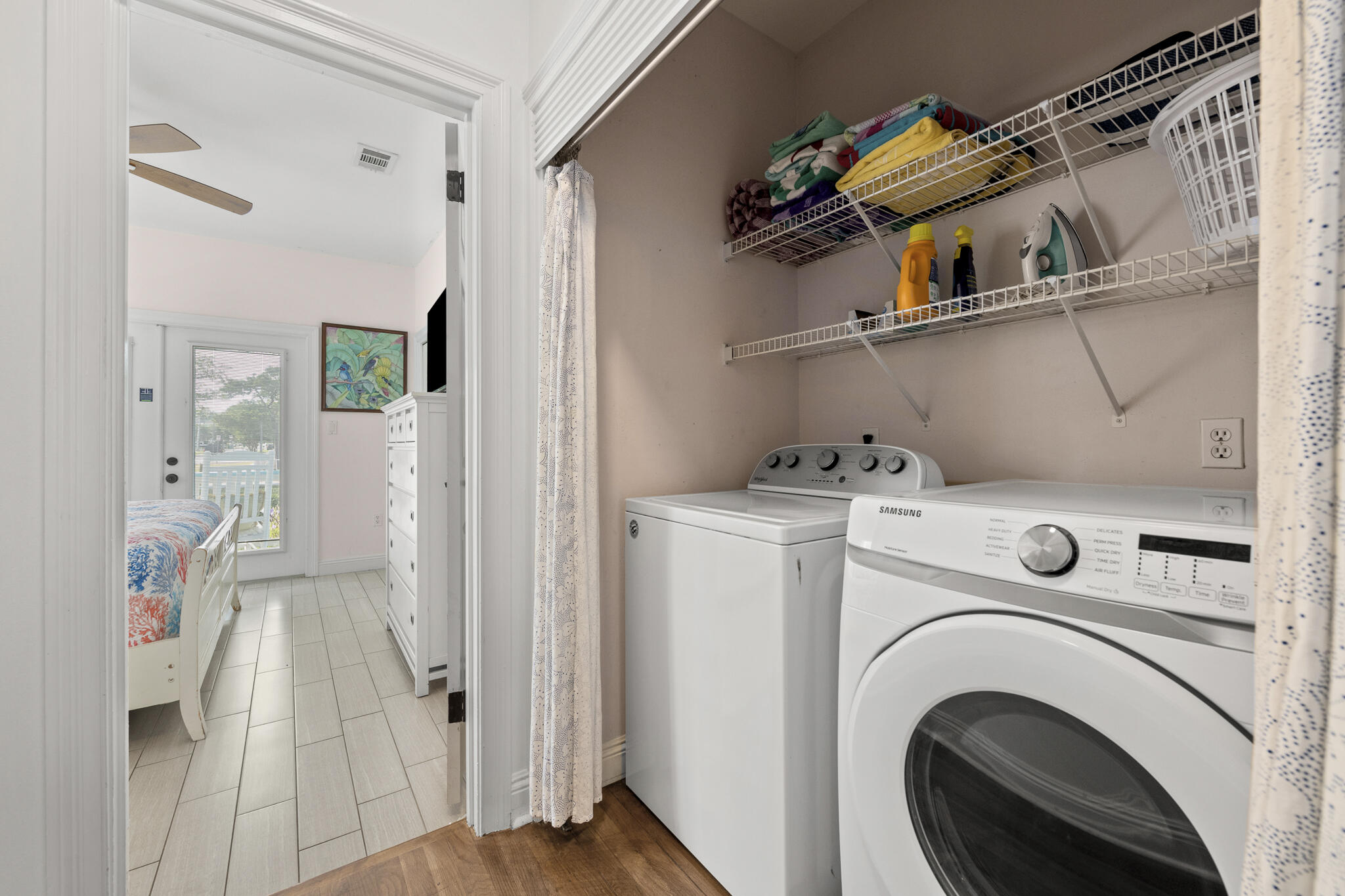 CRYSTAL BEACH - Residential