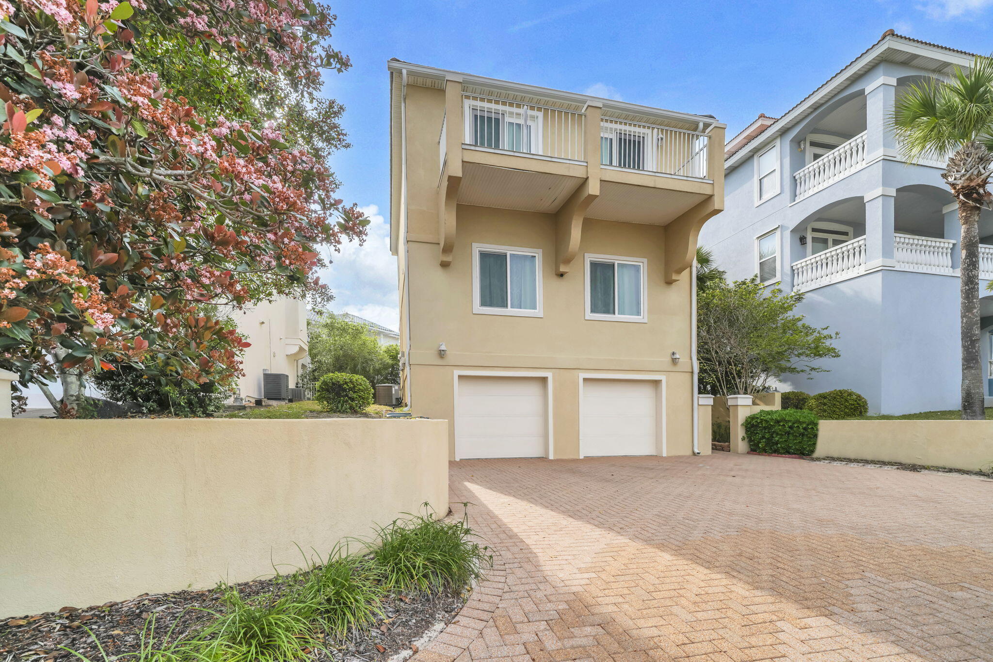 TERRA COTTA TERRACE - Residential