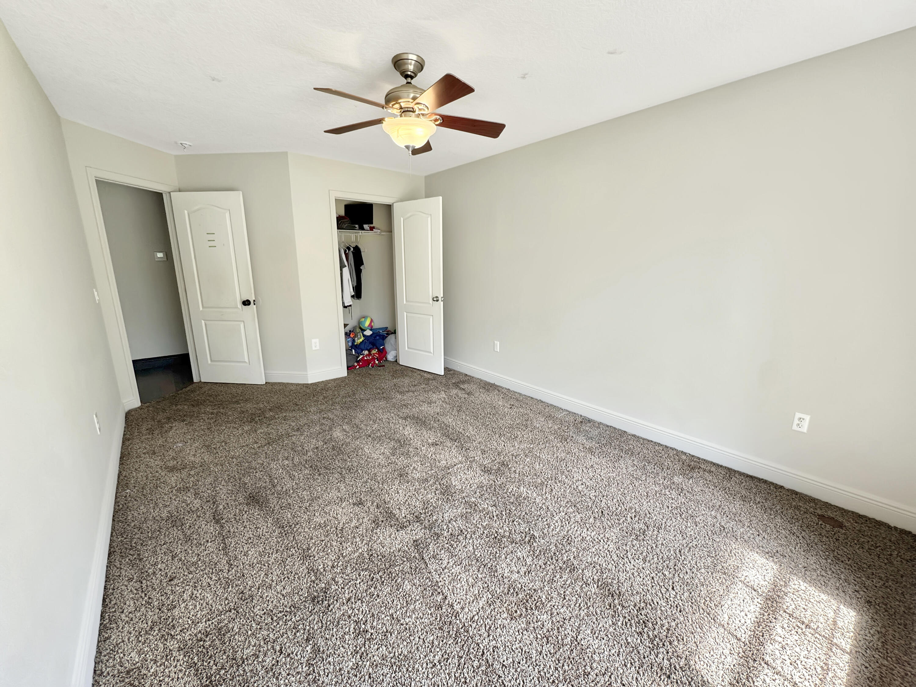 YELLOW RIVER PLANTATION S/D LOT 5 BLK H - Residential