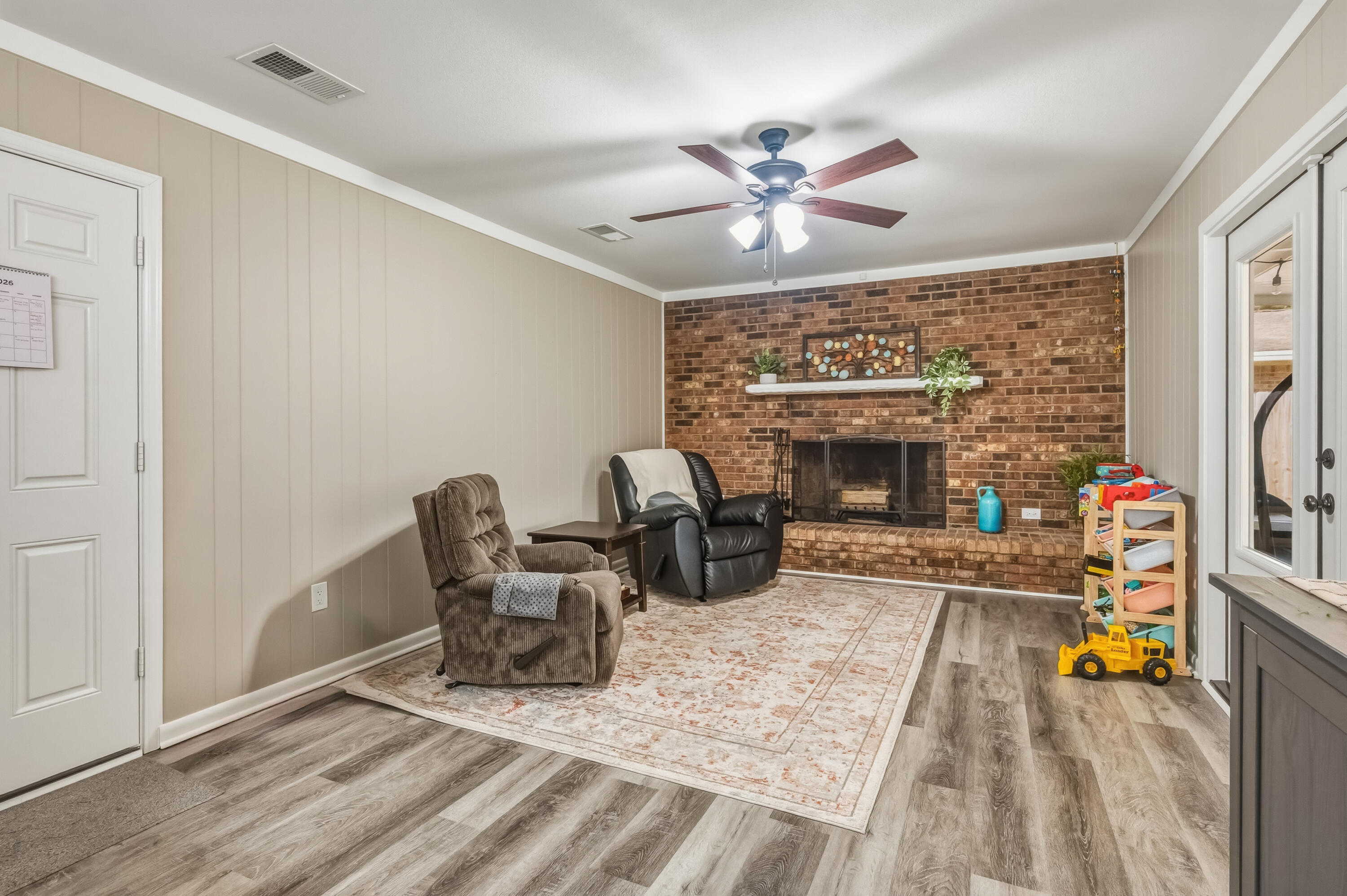 NICEVILLE (222200.00) - Residential