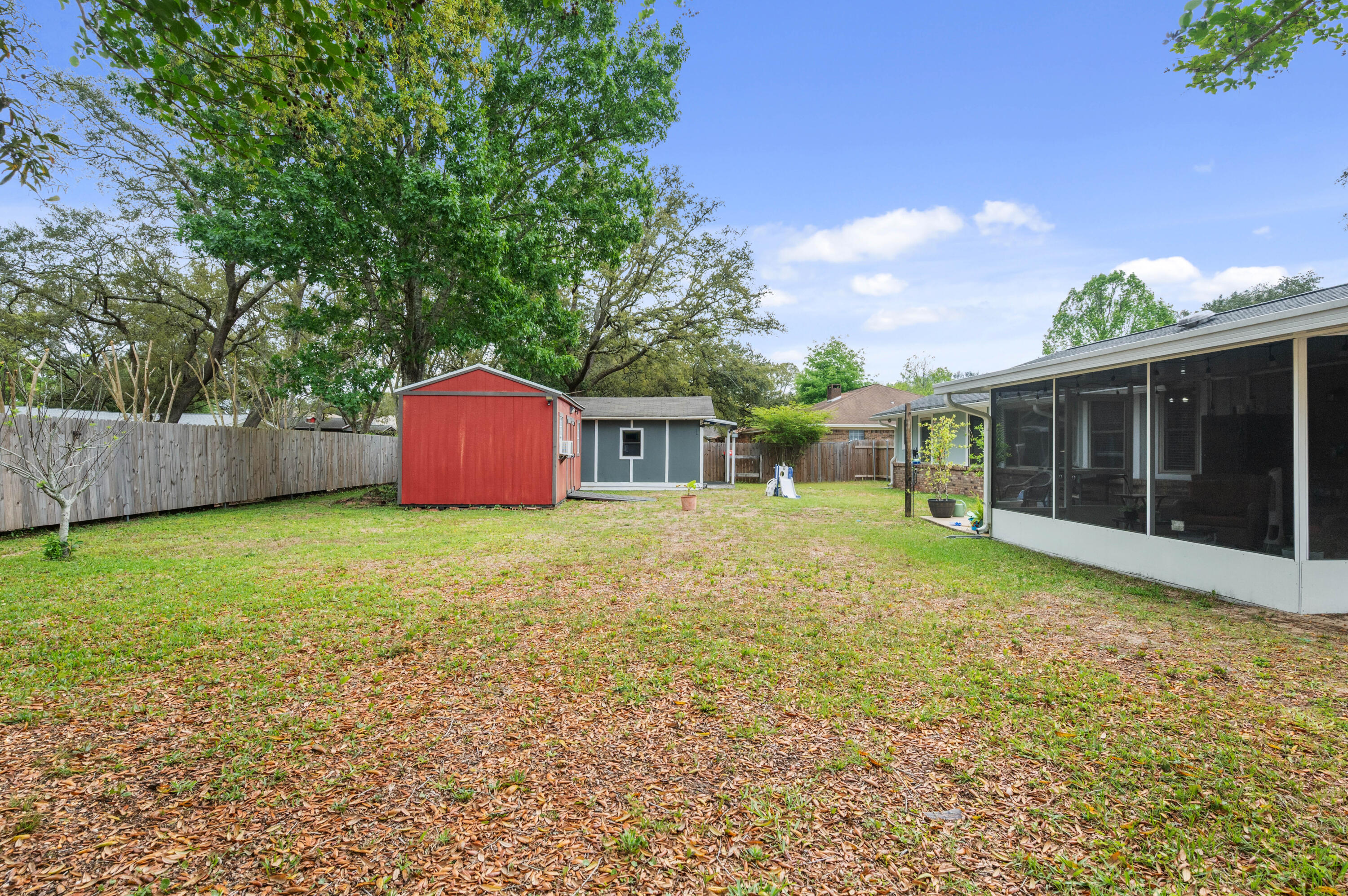 NICEVILLE (222200.00) - Residential