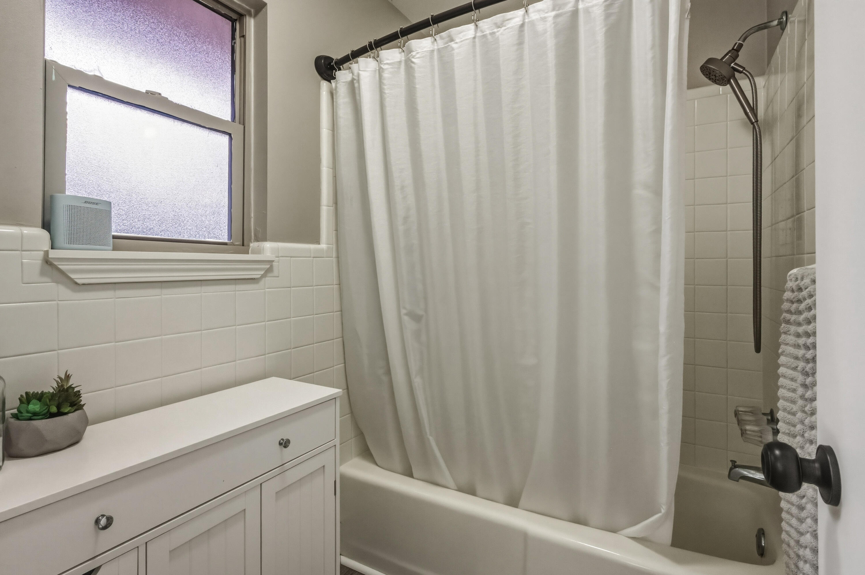 NICEVILLE (222200.00) - Residential