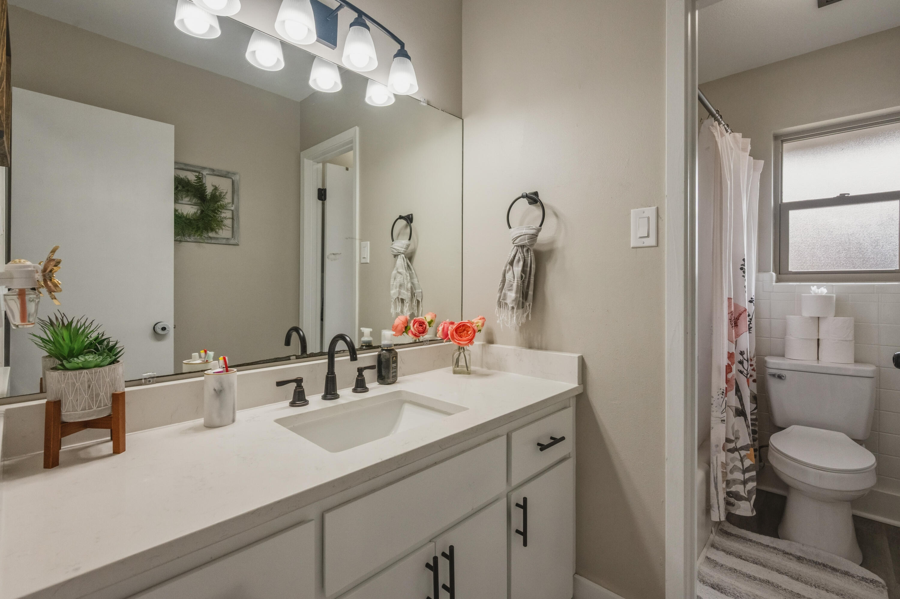 NICEVILLE (222200.00) - Residential