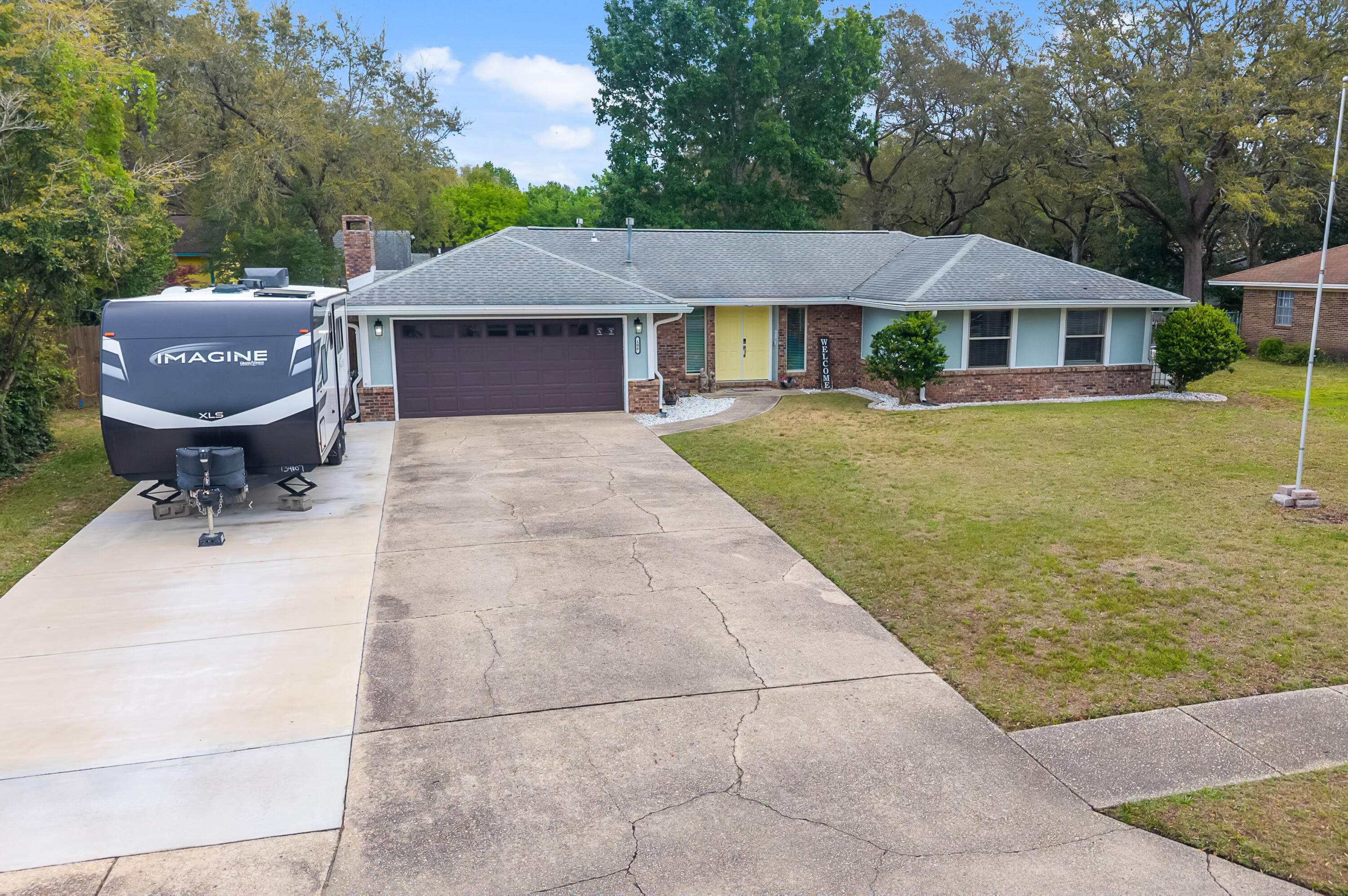 NICEVILLE (222200.00) - Residential