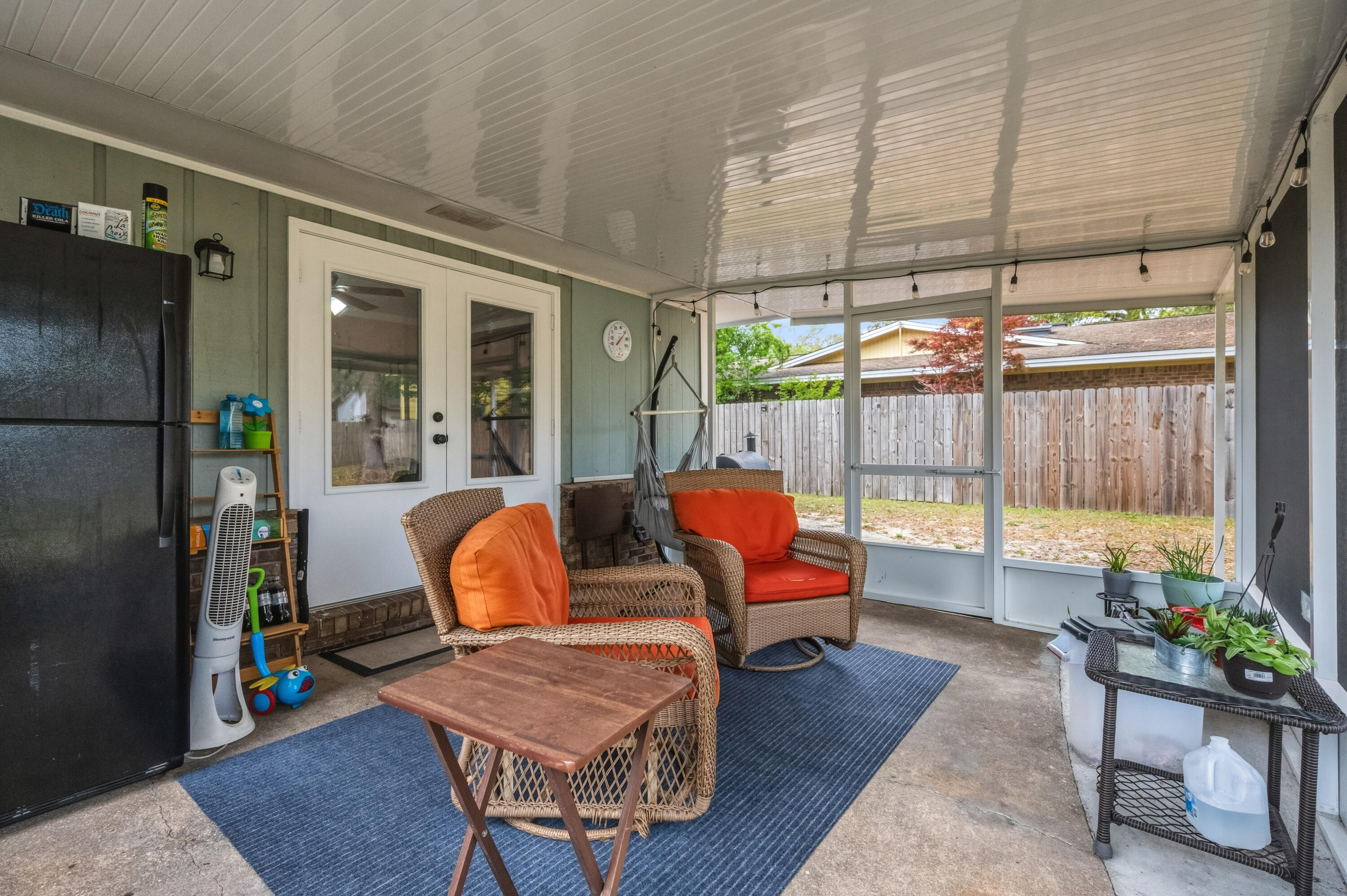 NICEVILLE (222200.00) - Residential