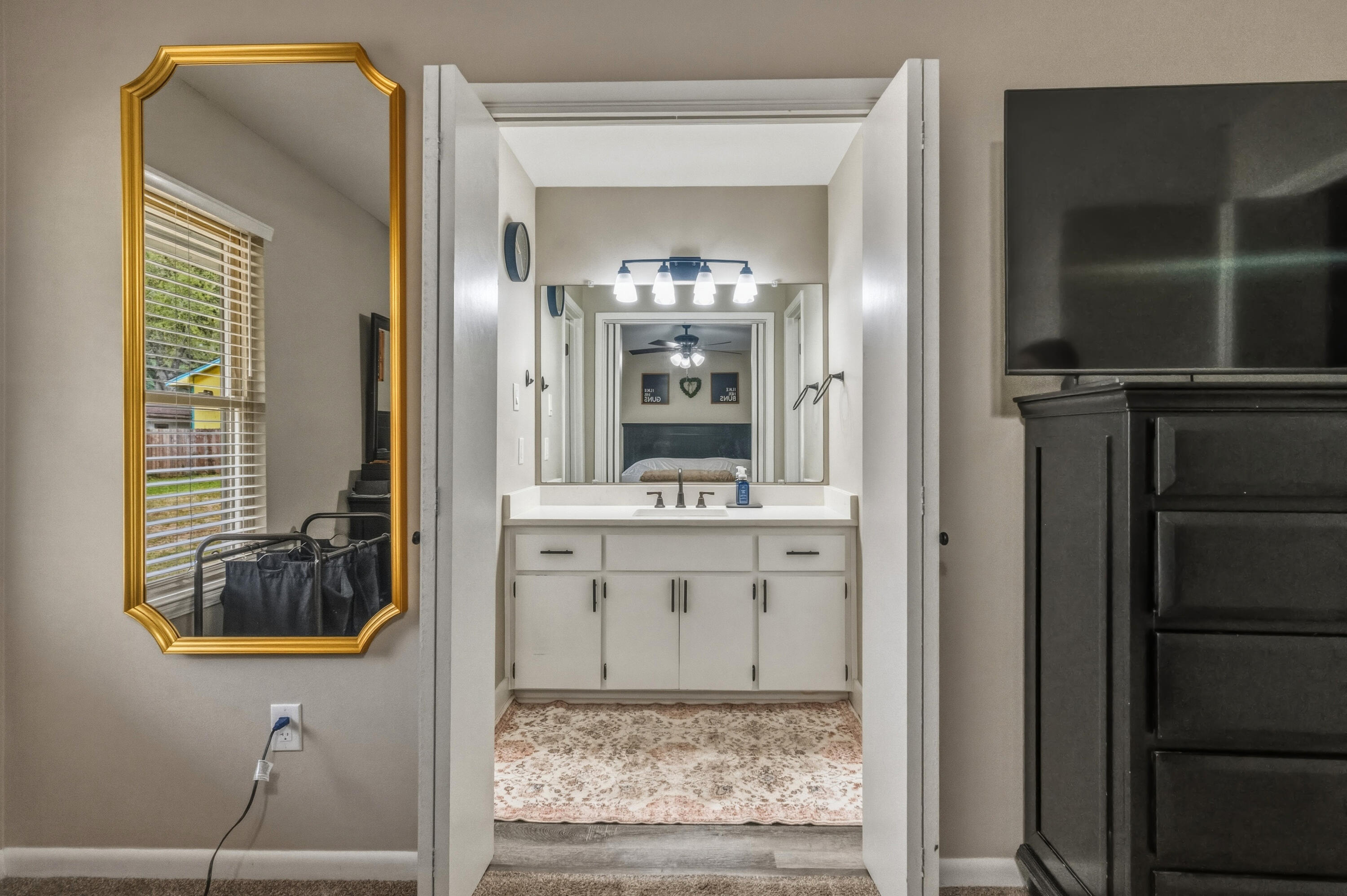 NICEVILLE (222200.00) - Residential