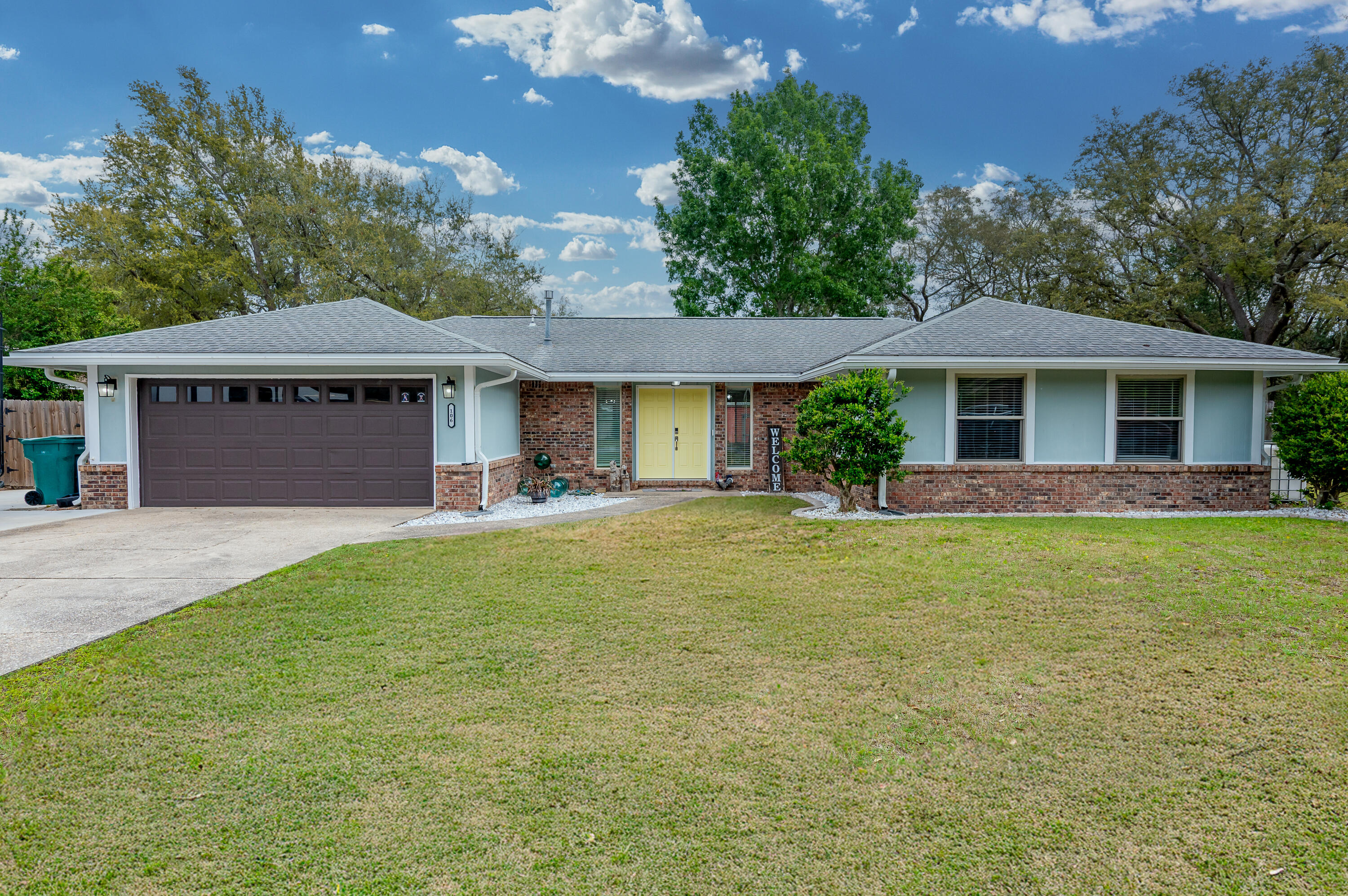 NICEVILLE (222200.00) - Residential