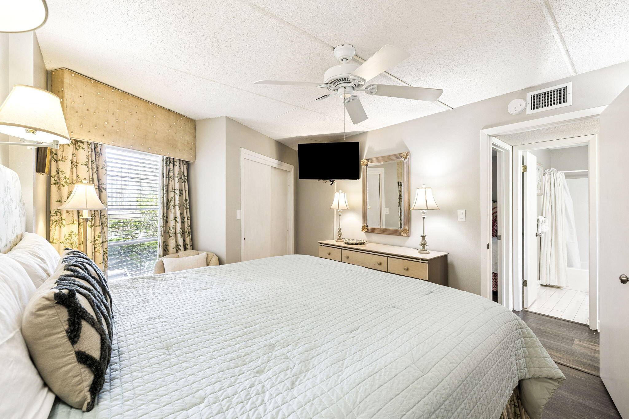 SILVER DUNES CONDO - Residential