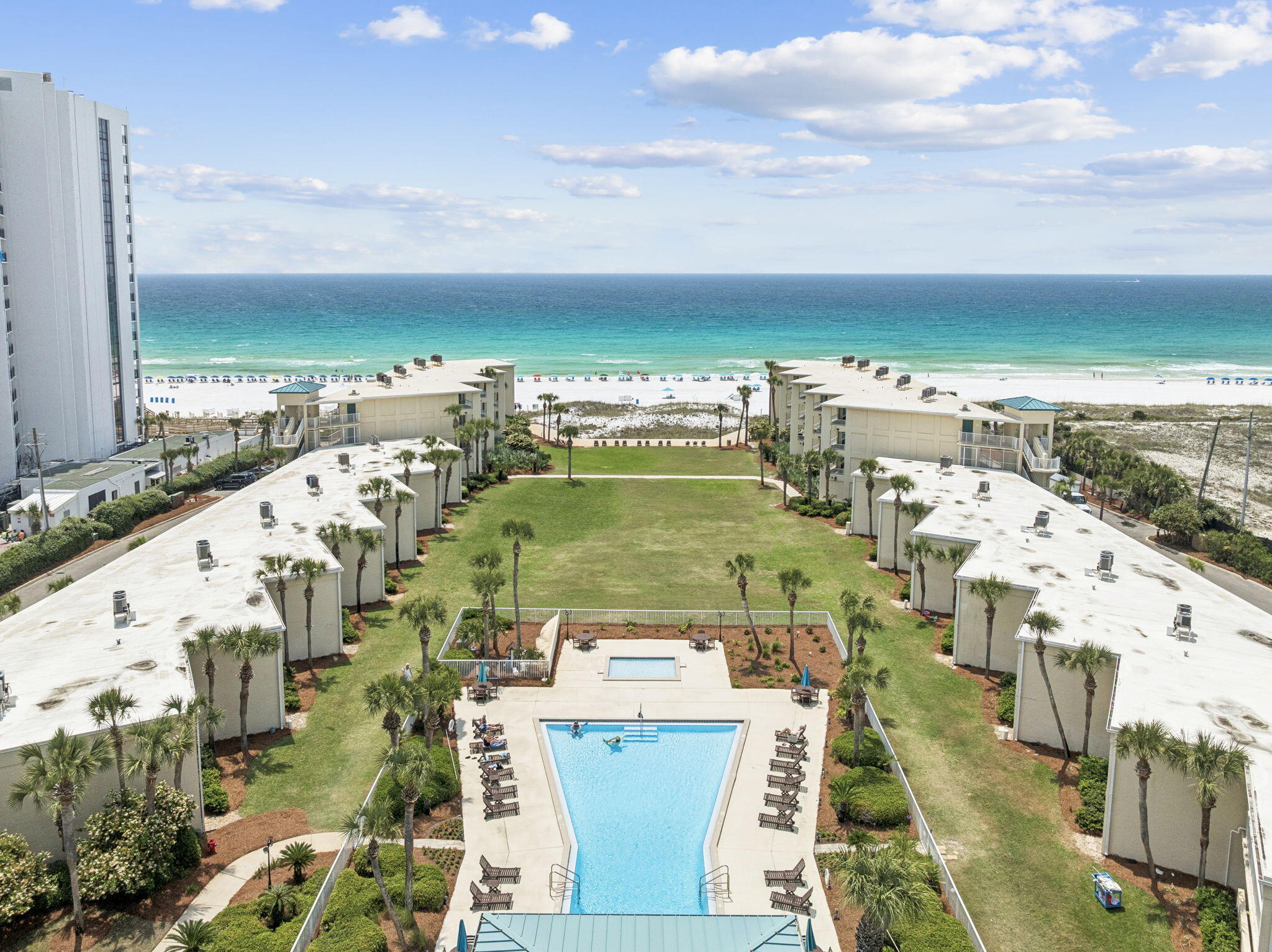 SILVER DUNES CONDO - Residential