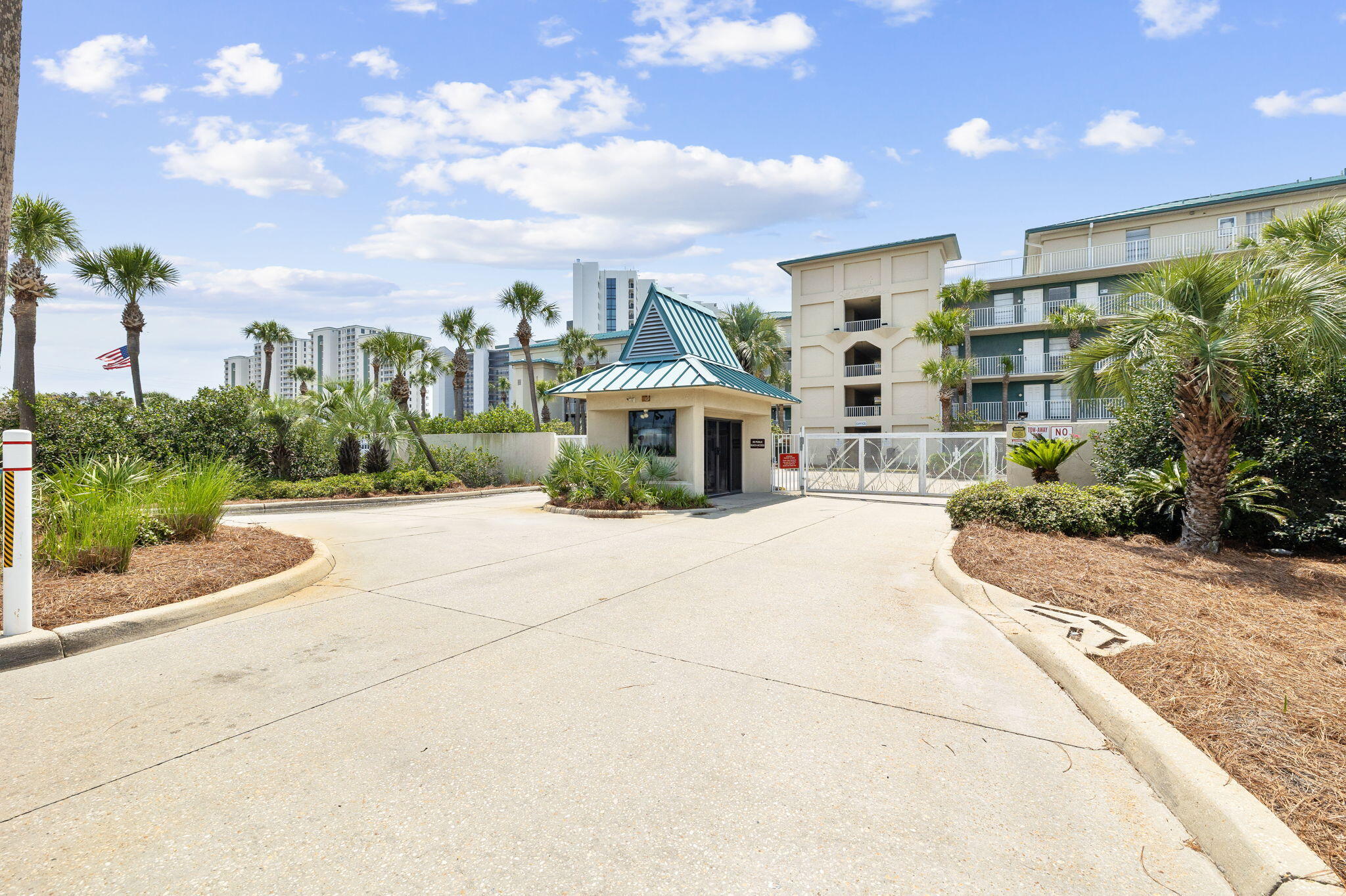 SILVER DUNES CONDO - Residential