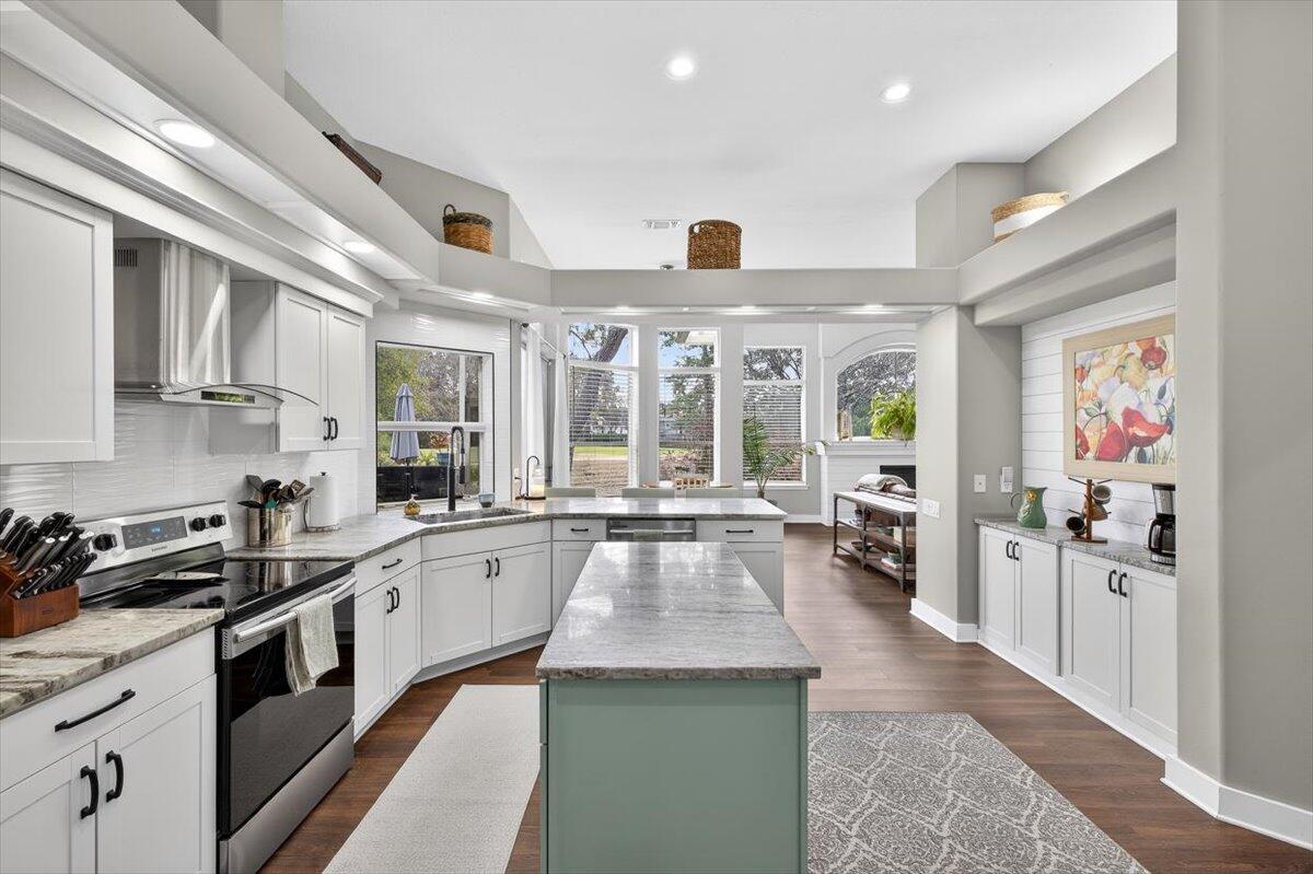 SUNSET BEACH PH 2 BLUEWATER BAY - Residential