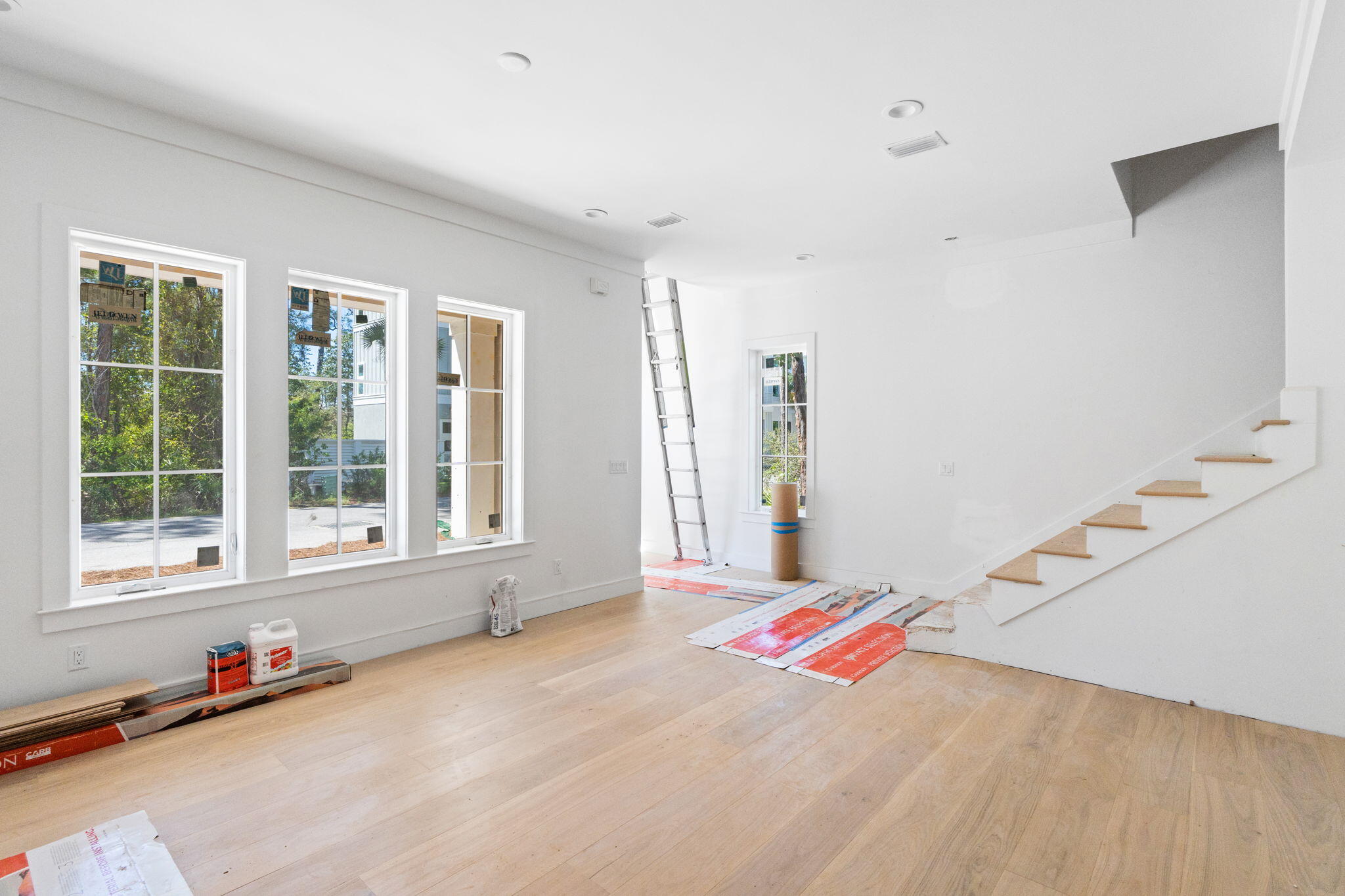 TREETOP S/D - Residential