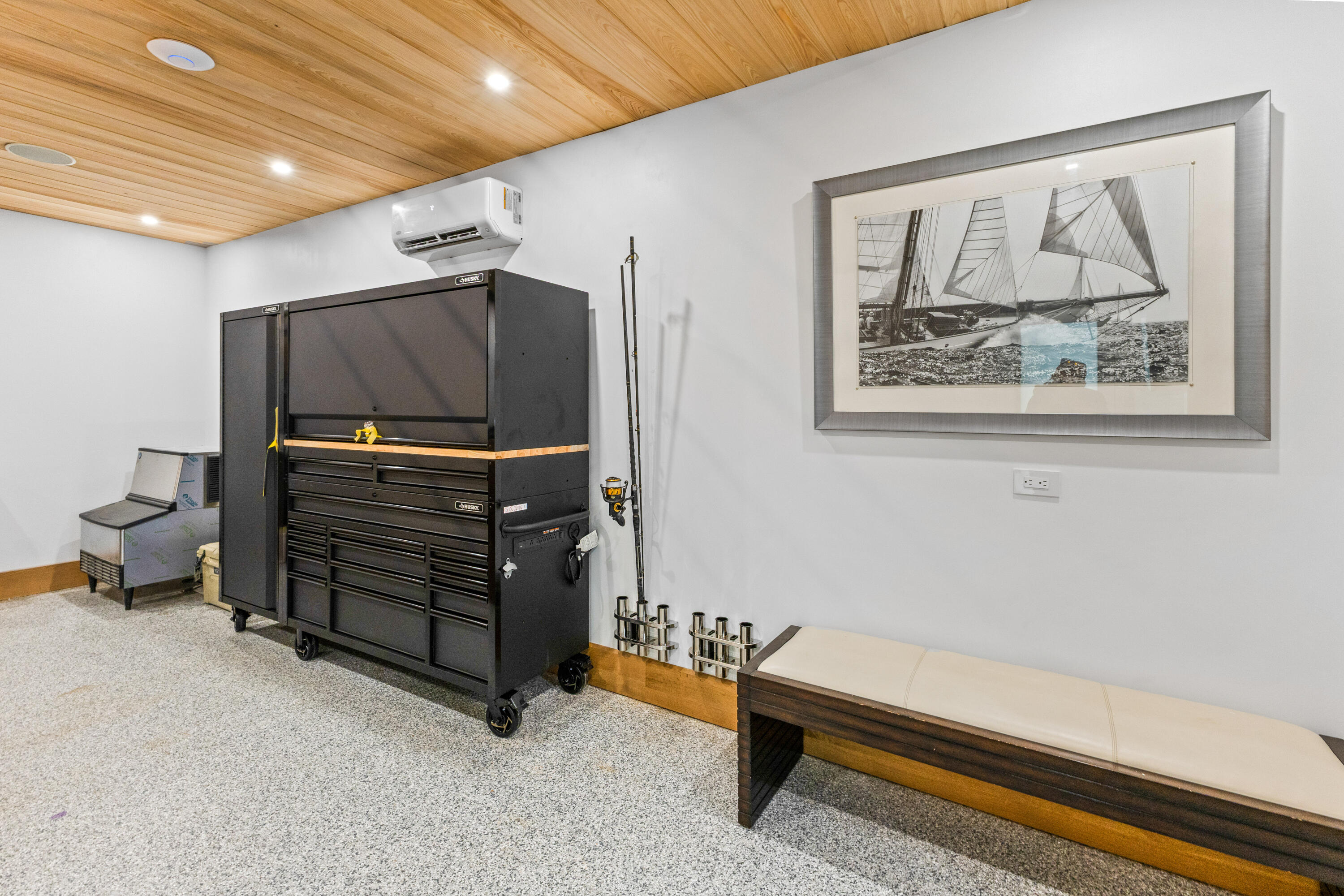 HOLIDAY ISLE - Residential