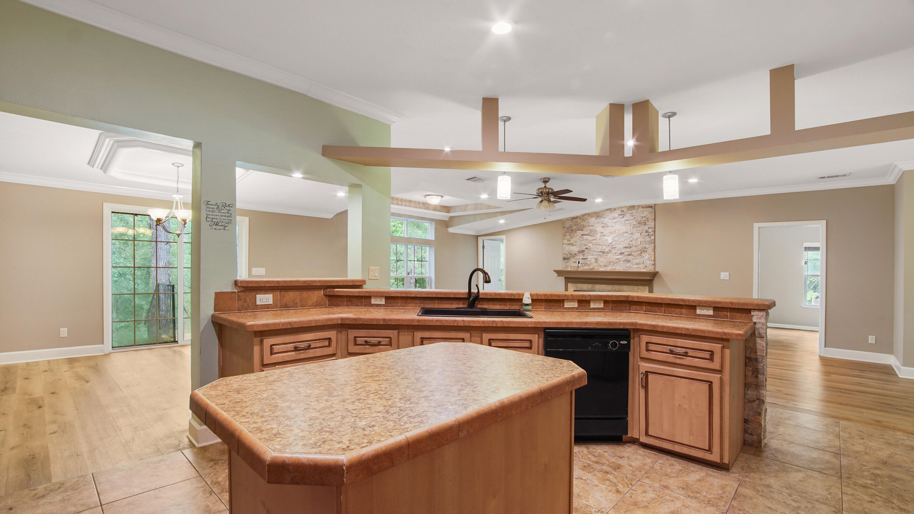 NO RECORDED SUBDIVISION - Residential