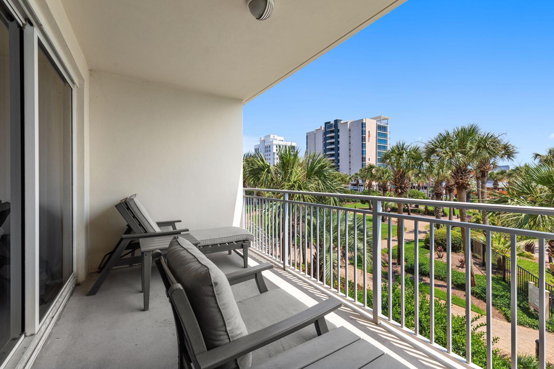 STERLING SHORES - Residential