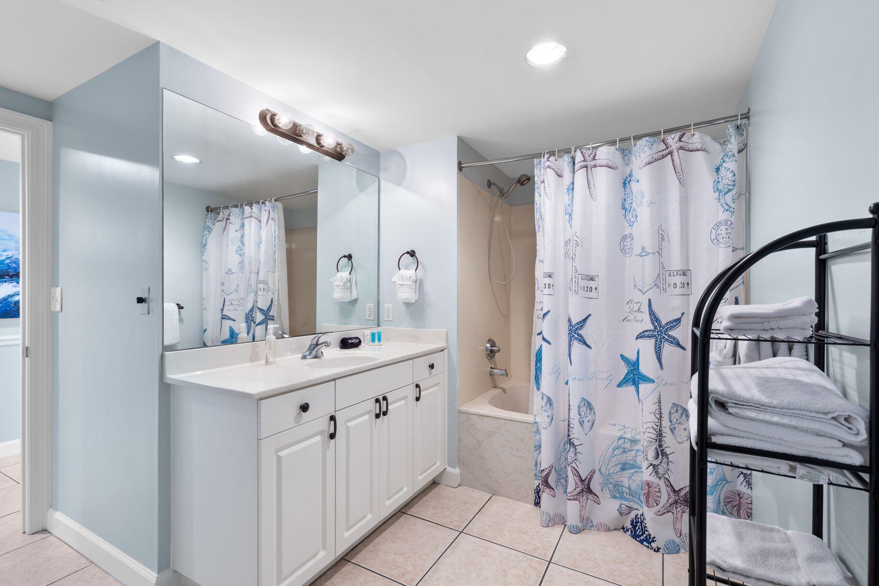 STERLING SHORES - Residential