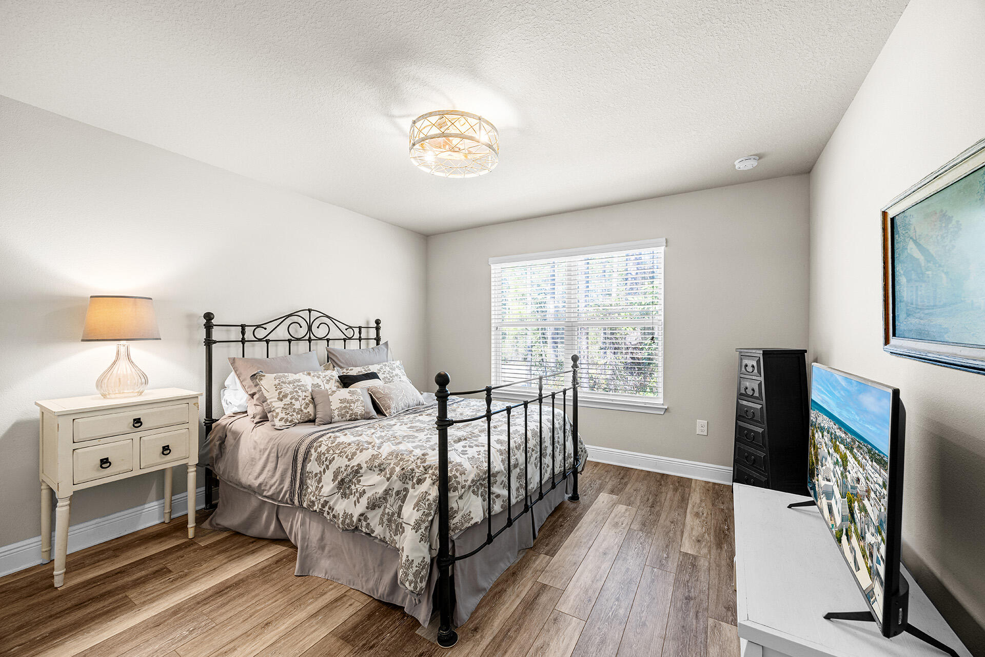 TRANQUILITY BY THE BAY - Residential