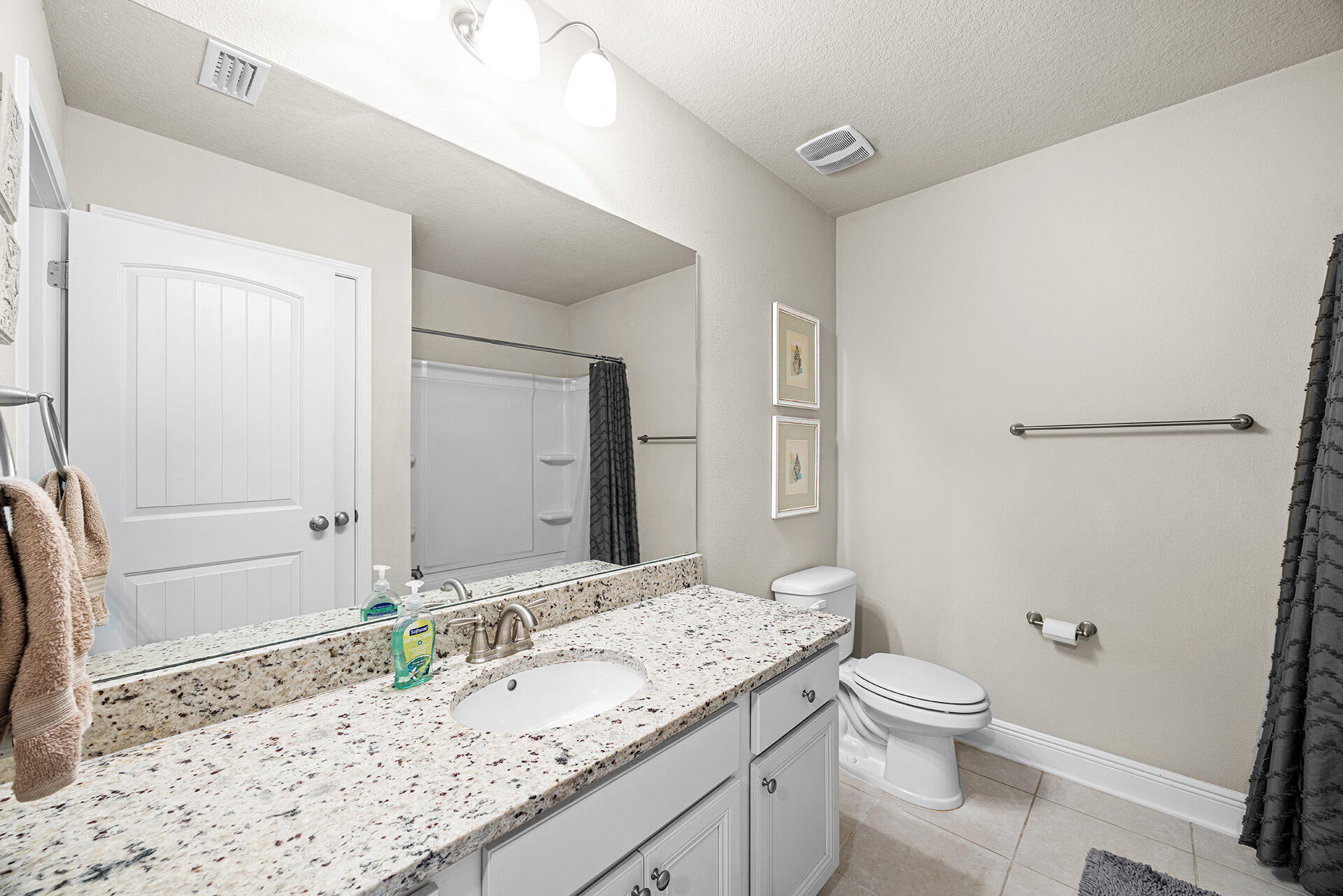 TRANQUILITY BY THE BAY - Residential