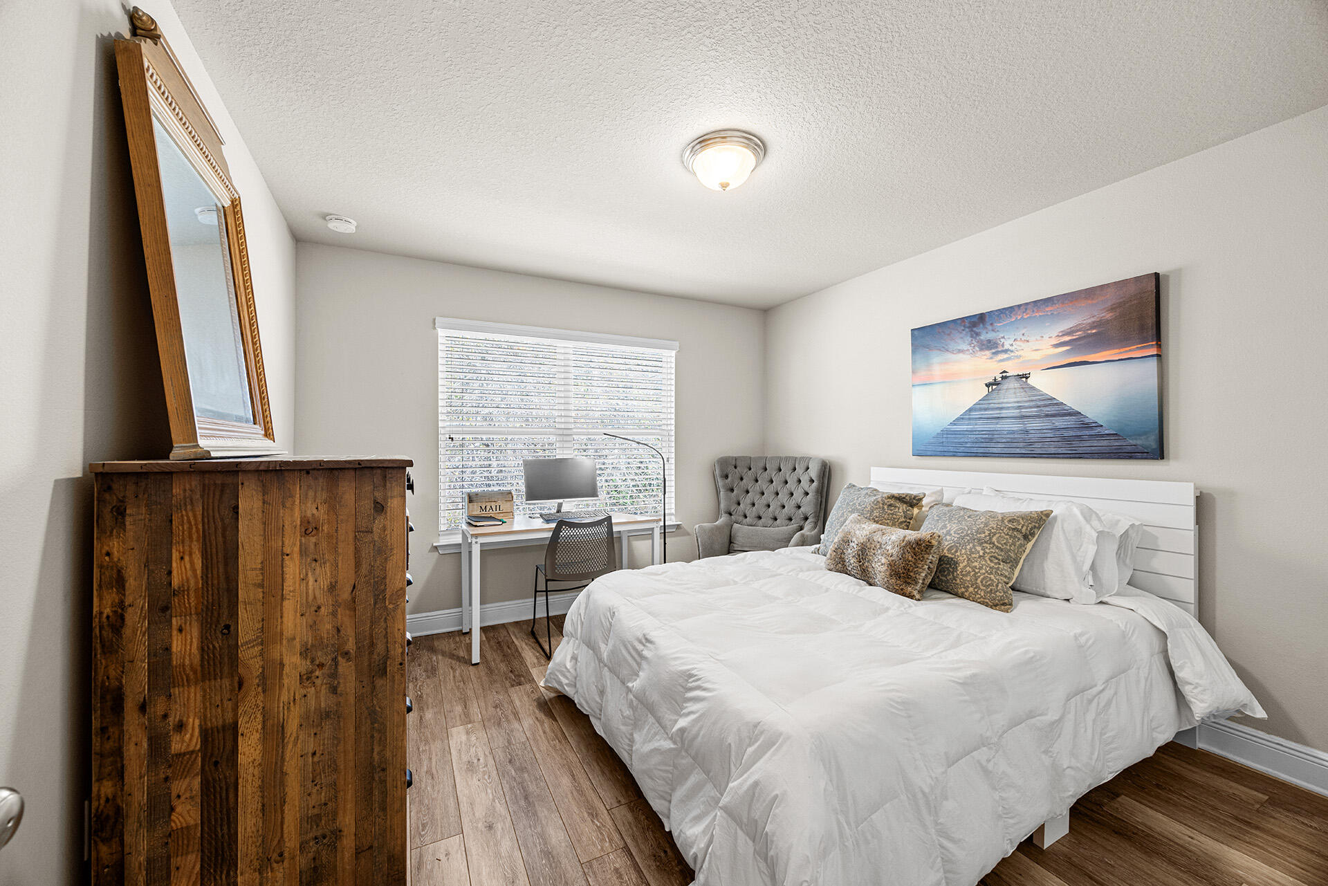 TRANQUILITY BY THE BAY - Residential