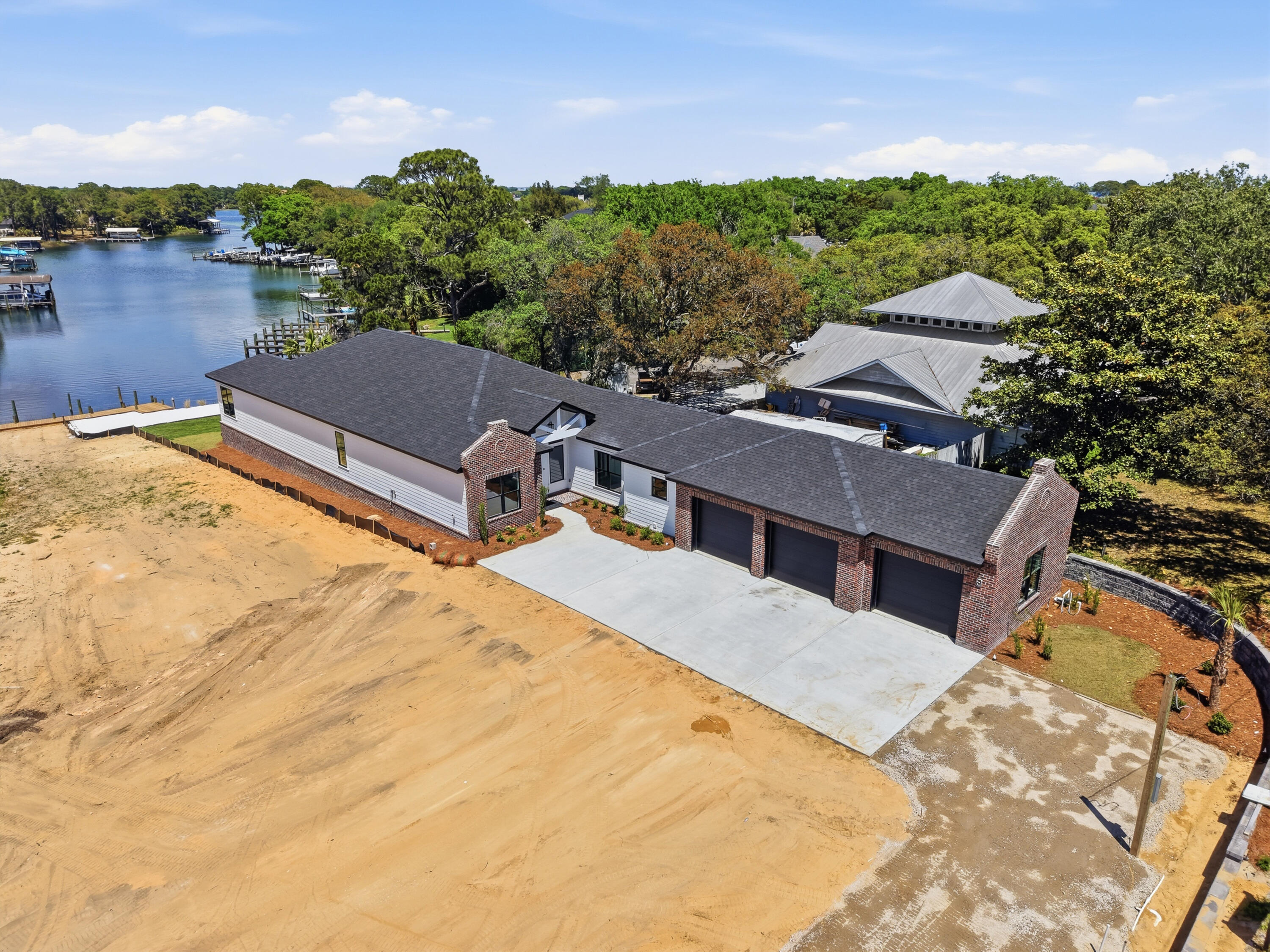 Yacht Club Cove - Residential