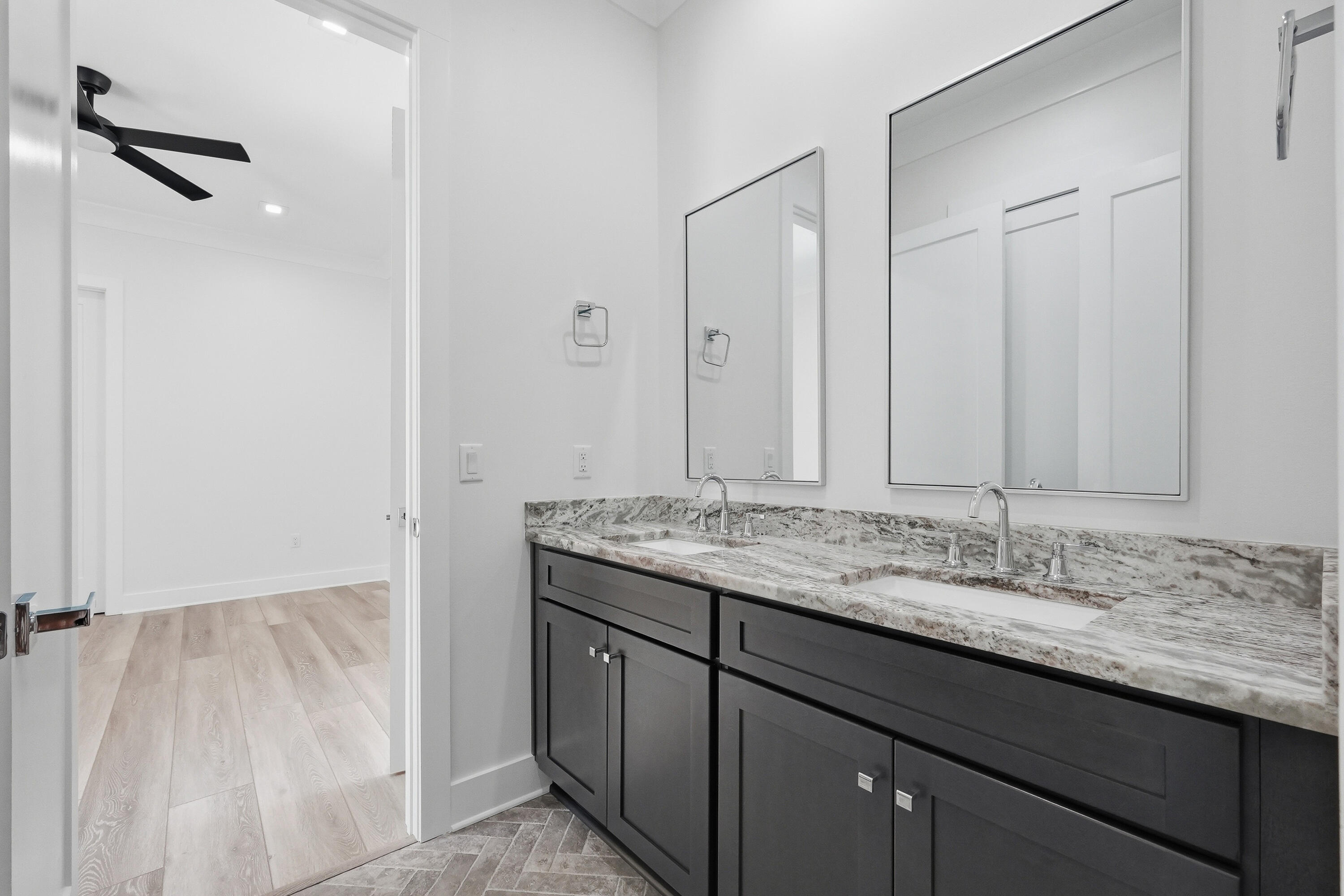 Yacht Club Cove - Residential