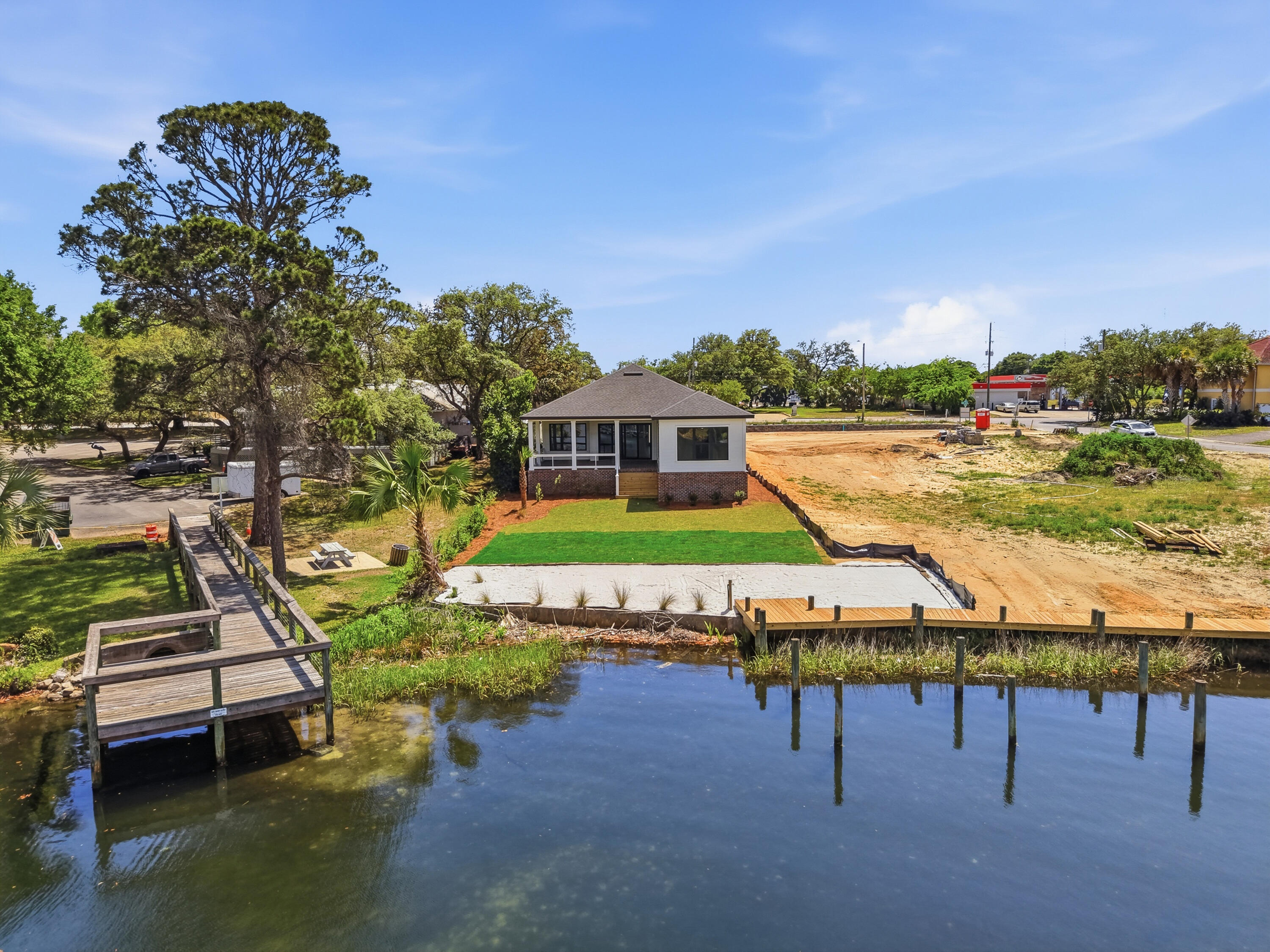 Yacht Club Cove - Residential