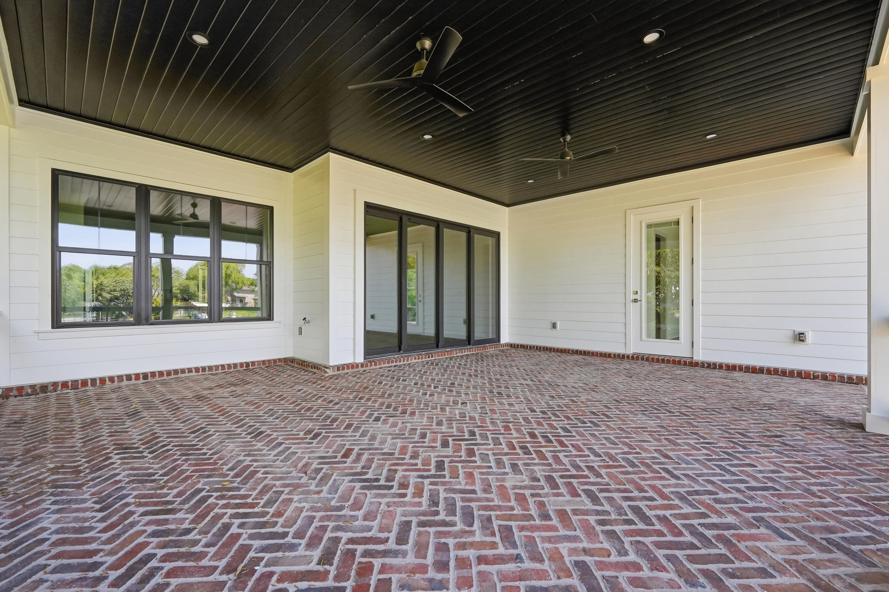 Yacht Club Cove - Residential