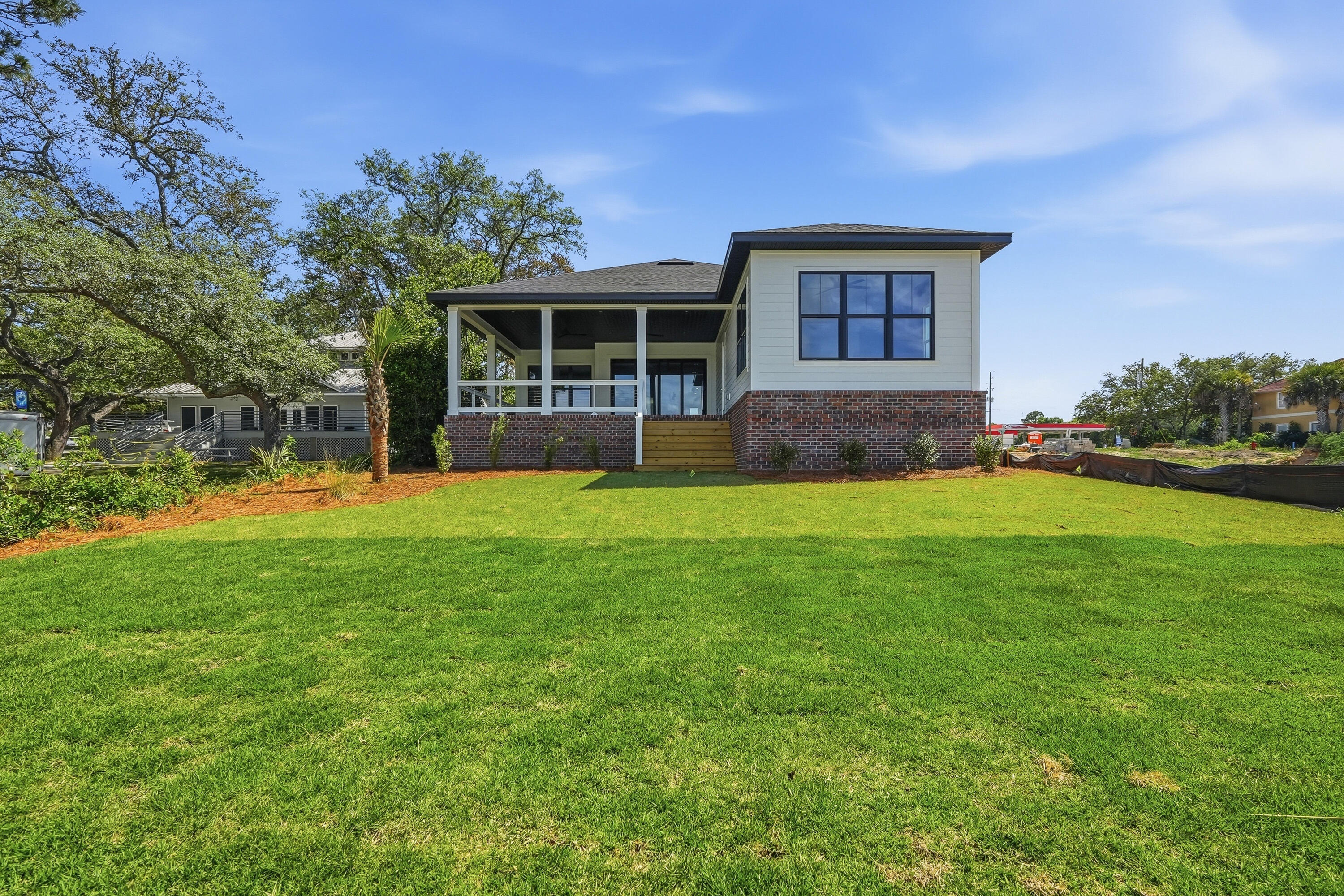 Yacht Club Cove - Residential