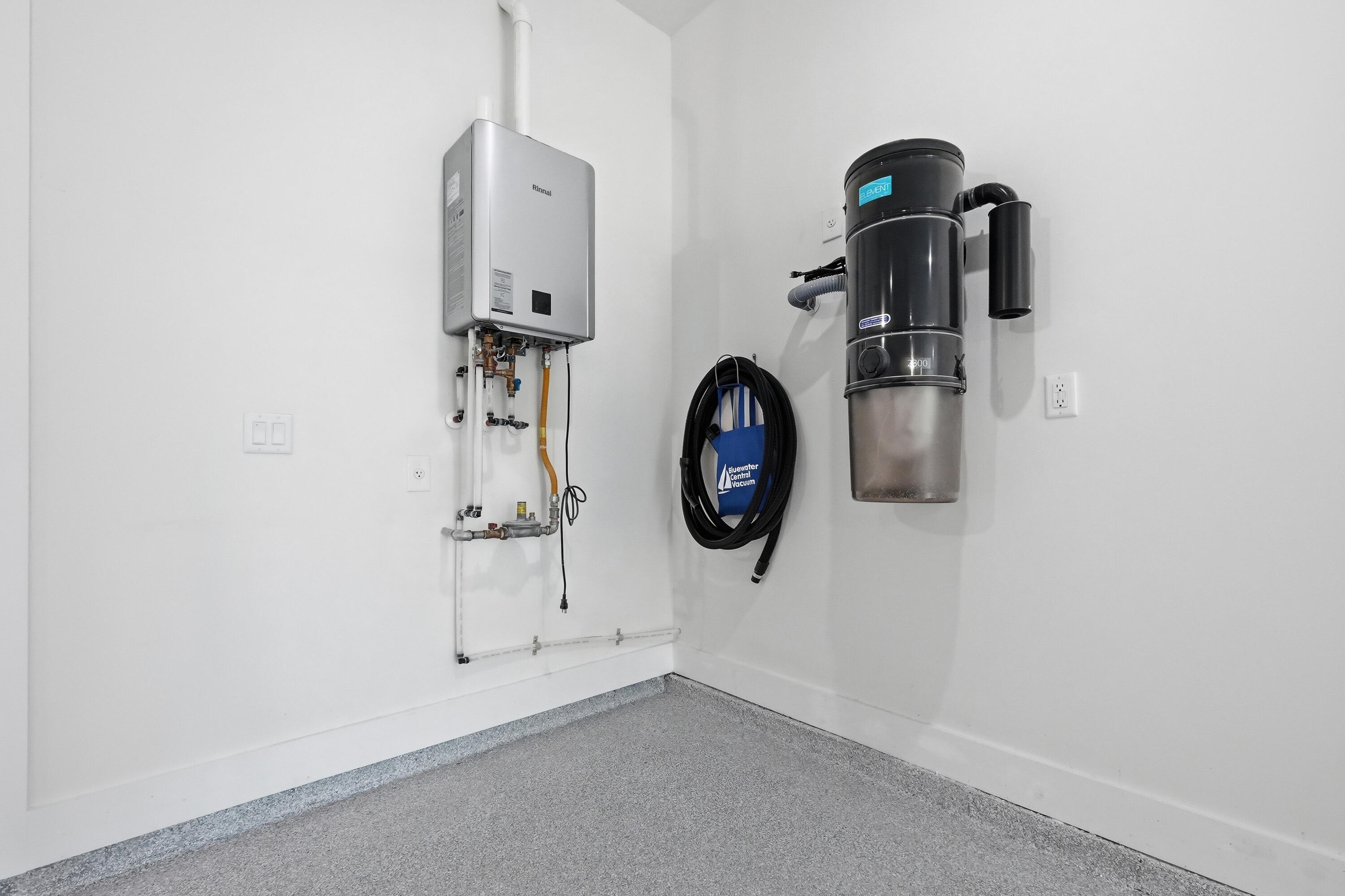 Yacht Club Cove - Residential