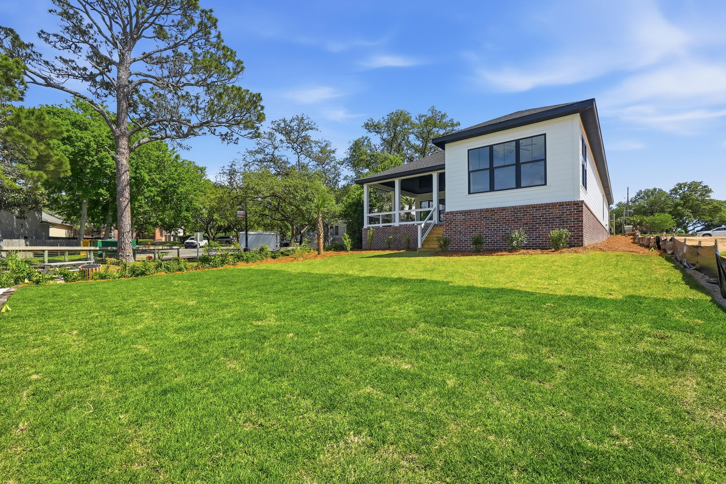 Yacht Club Cove - Residential