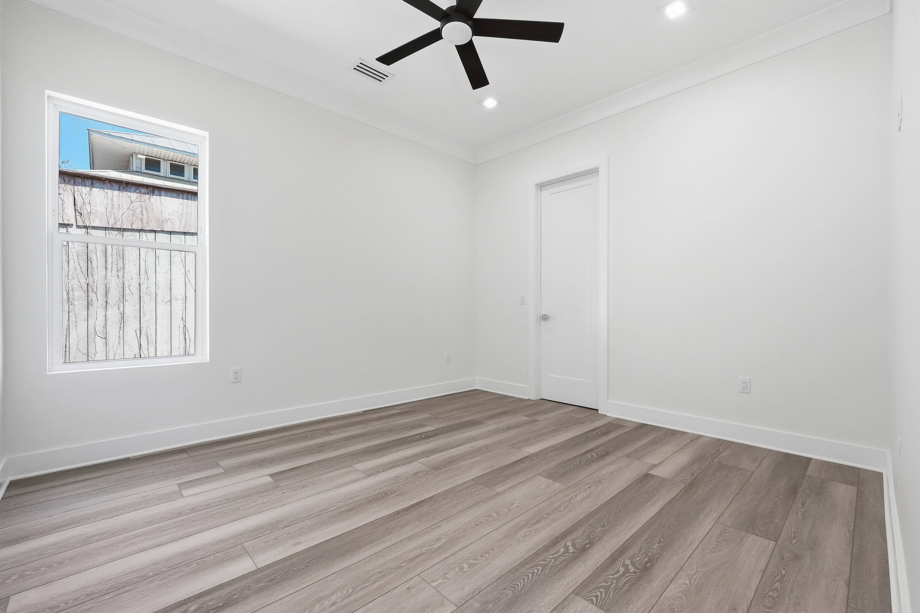 Yacht Club Cove - Residential