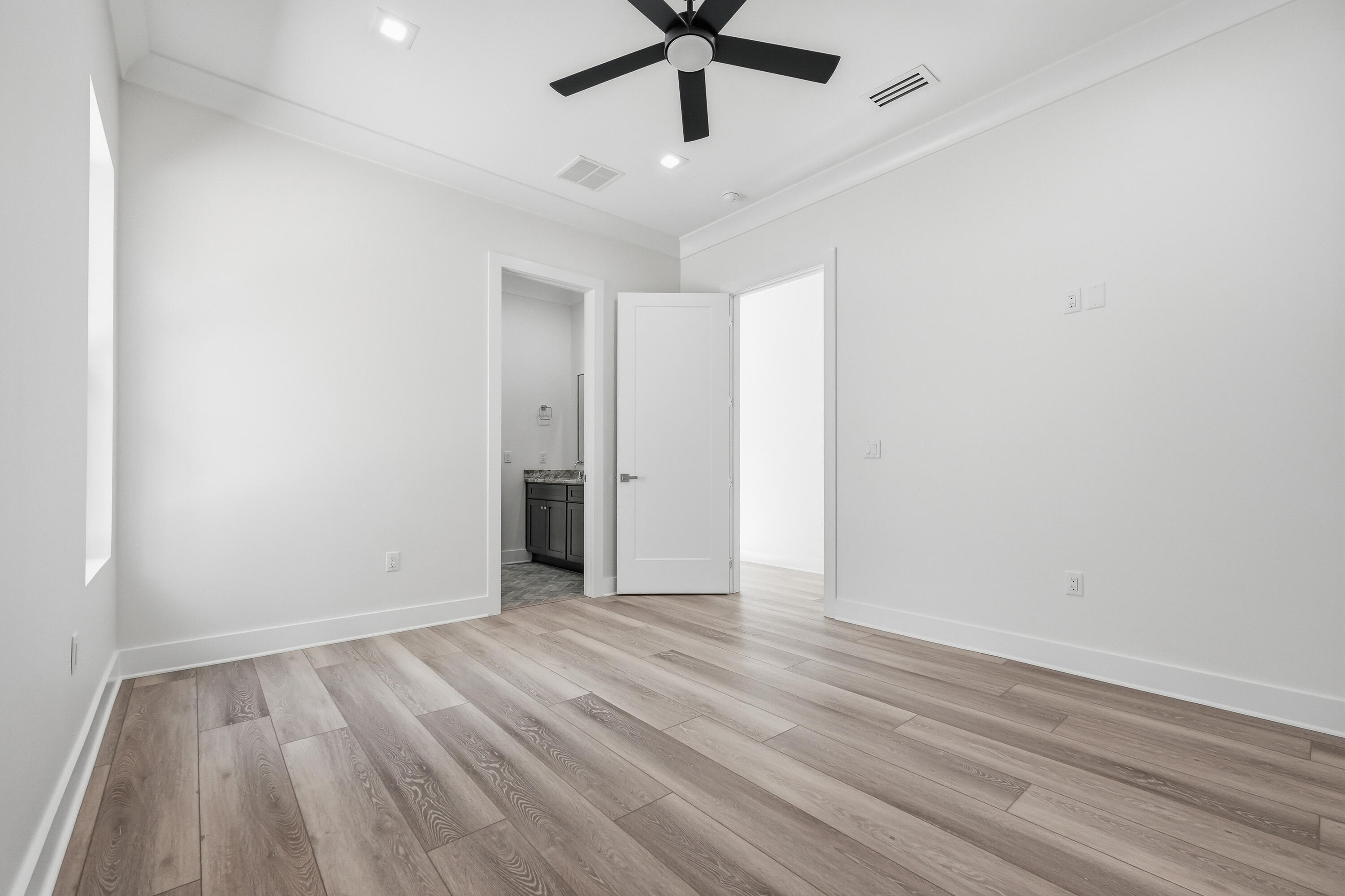 Yacht Club Cove - Residential