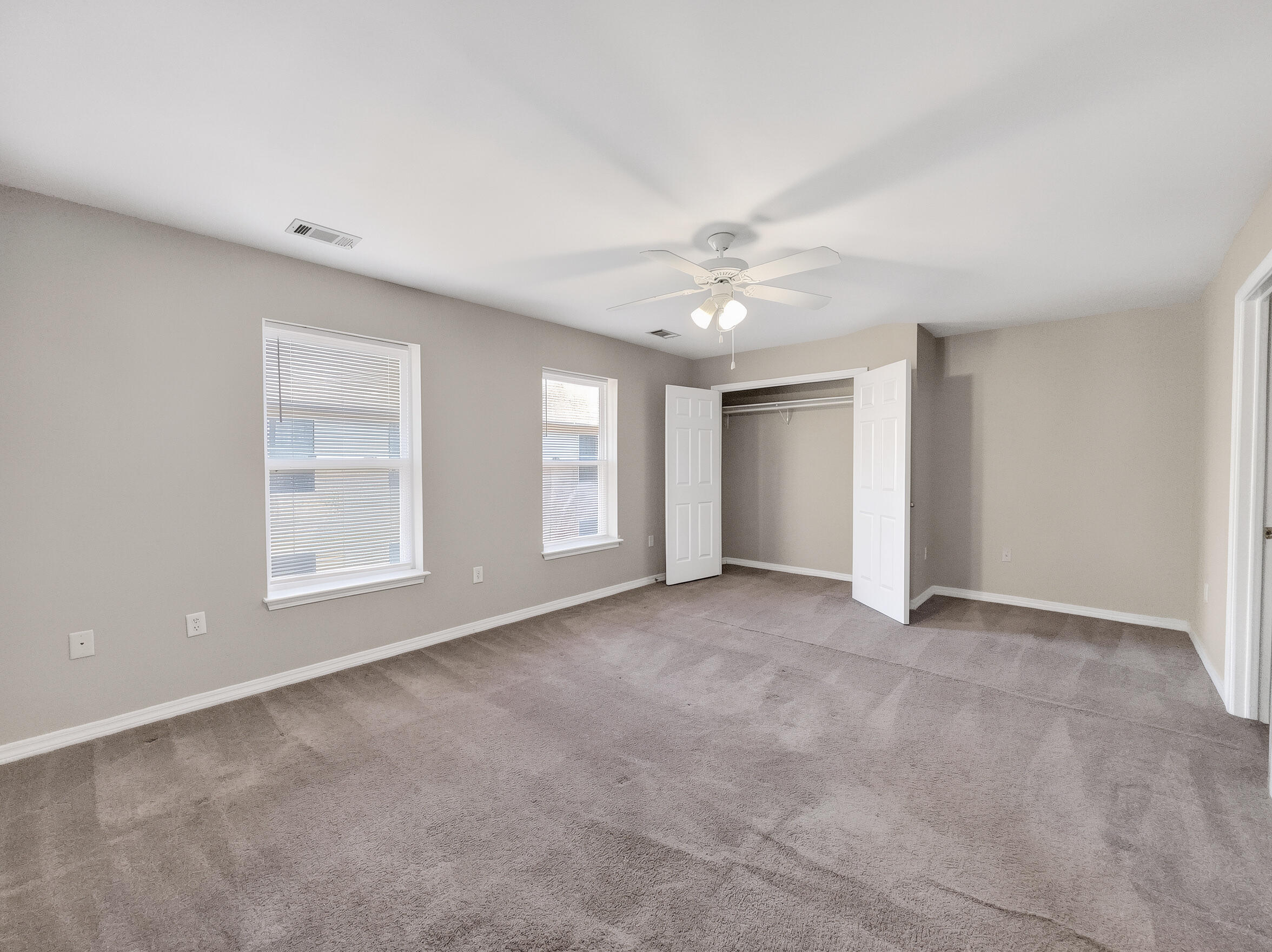 SHELL PARK T/H - Residential Lease
