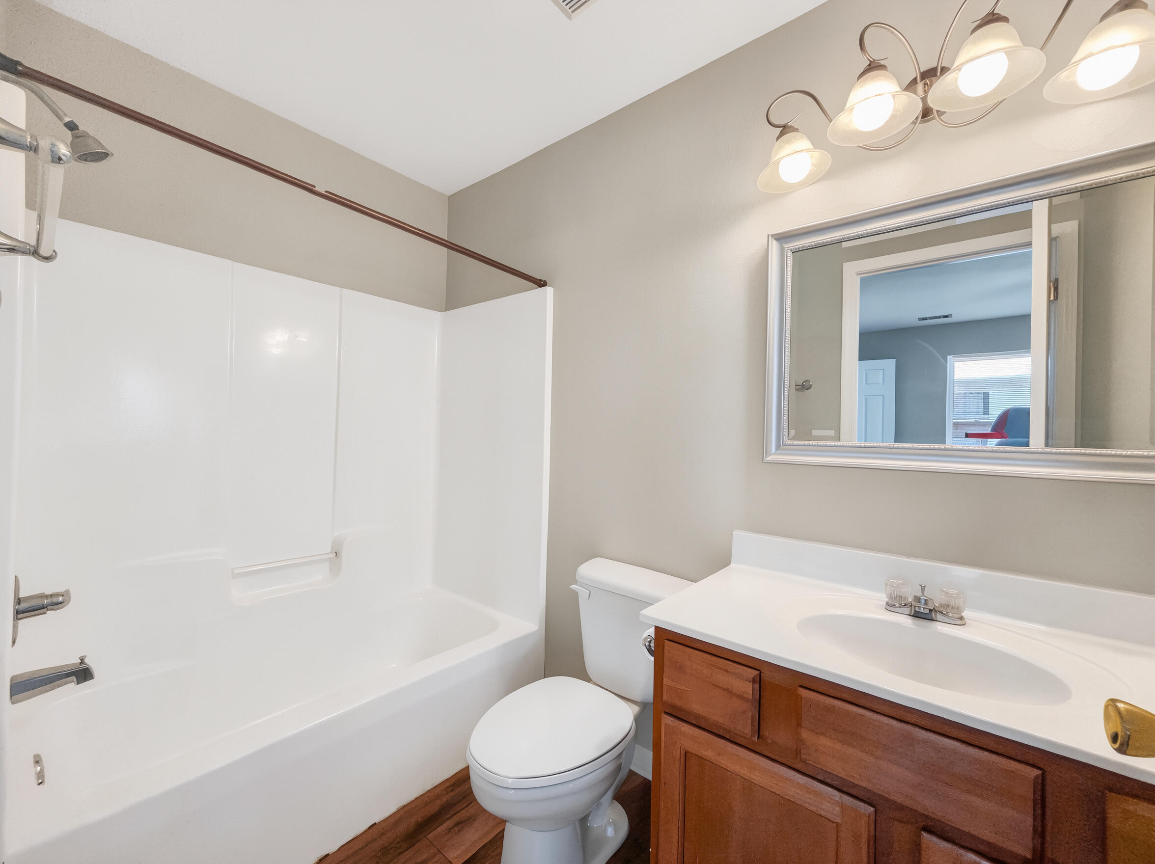SHELL PARK T/H - Residential Lease