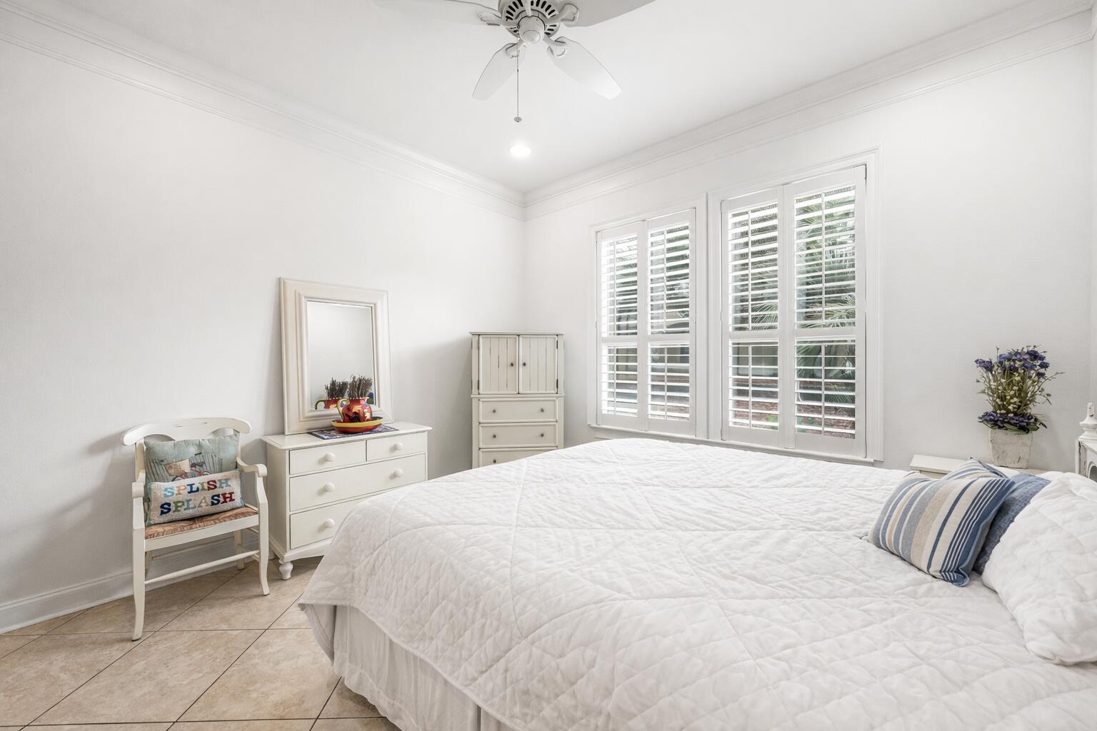 FAIRWAY VILLAS - Residential